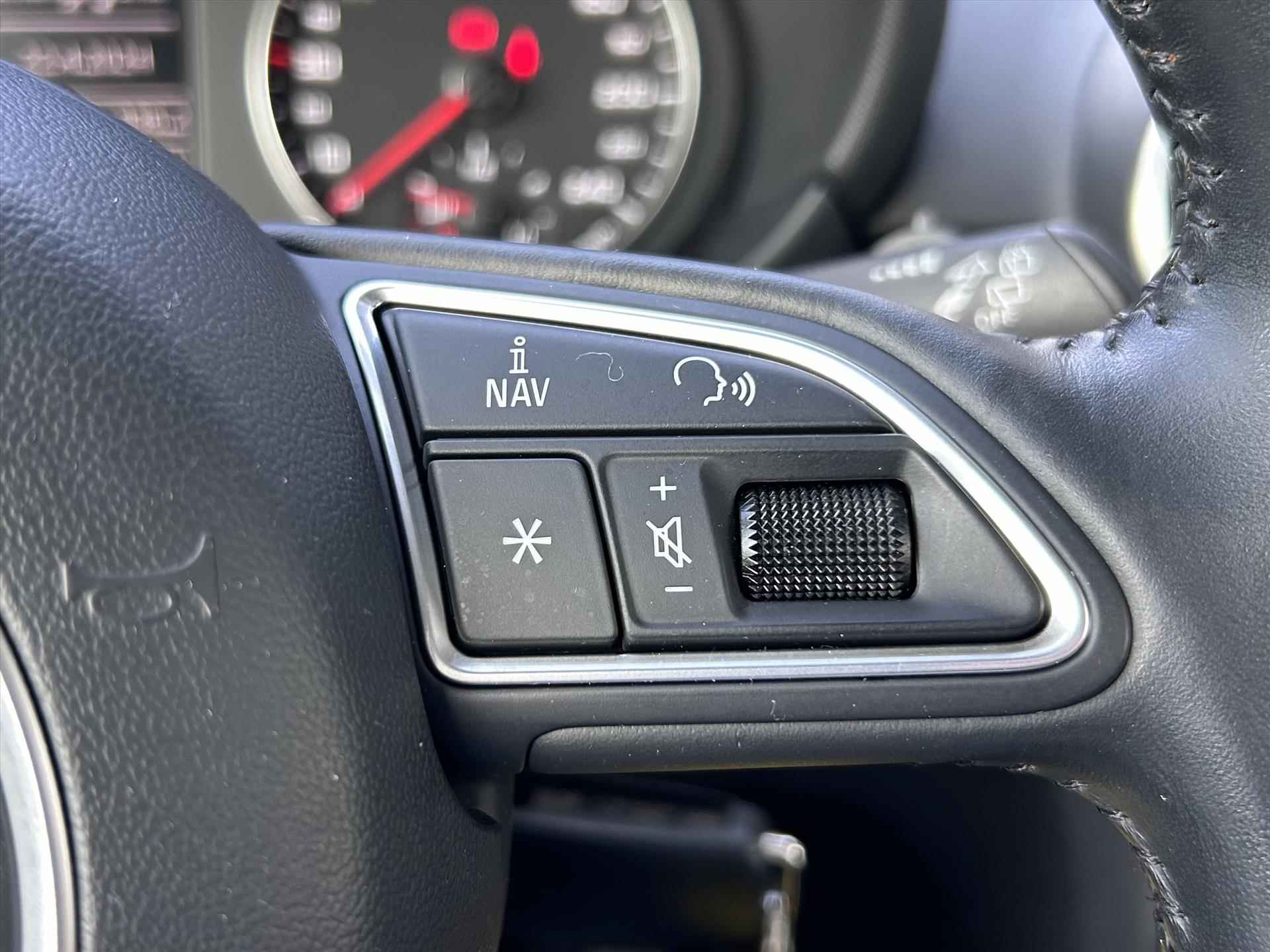 Audi A1 1.0 TFSI 95pk Adrenalin I Navigatie I S-line pakket | Verwarmbare buitenspiegels | Mooi audio systeem | - 28/40
