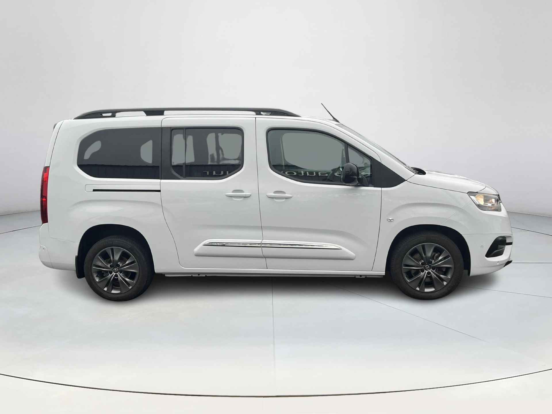 Toyota PROACE CITY Verso 1.2 Turbo Dynamic Long 7p. | Navigatie | 360 graden camera | 7-persoons - 6/34