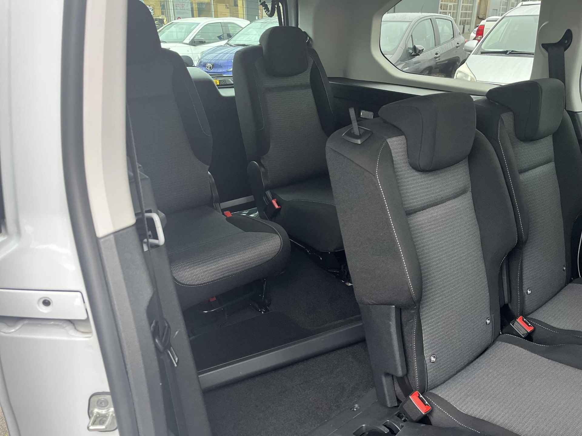 Toyota PROACE CITY Verso 1.2 Turbo Dynamic Long 7p. | Navigatie | 360 graden camera | 7-persoons - 14/34