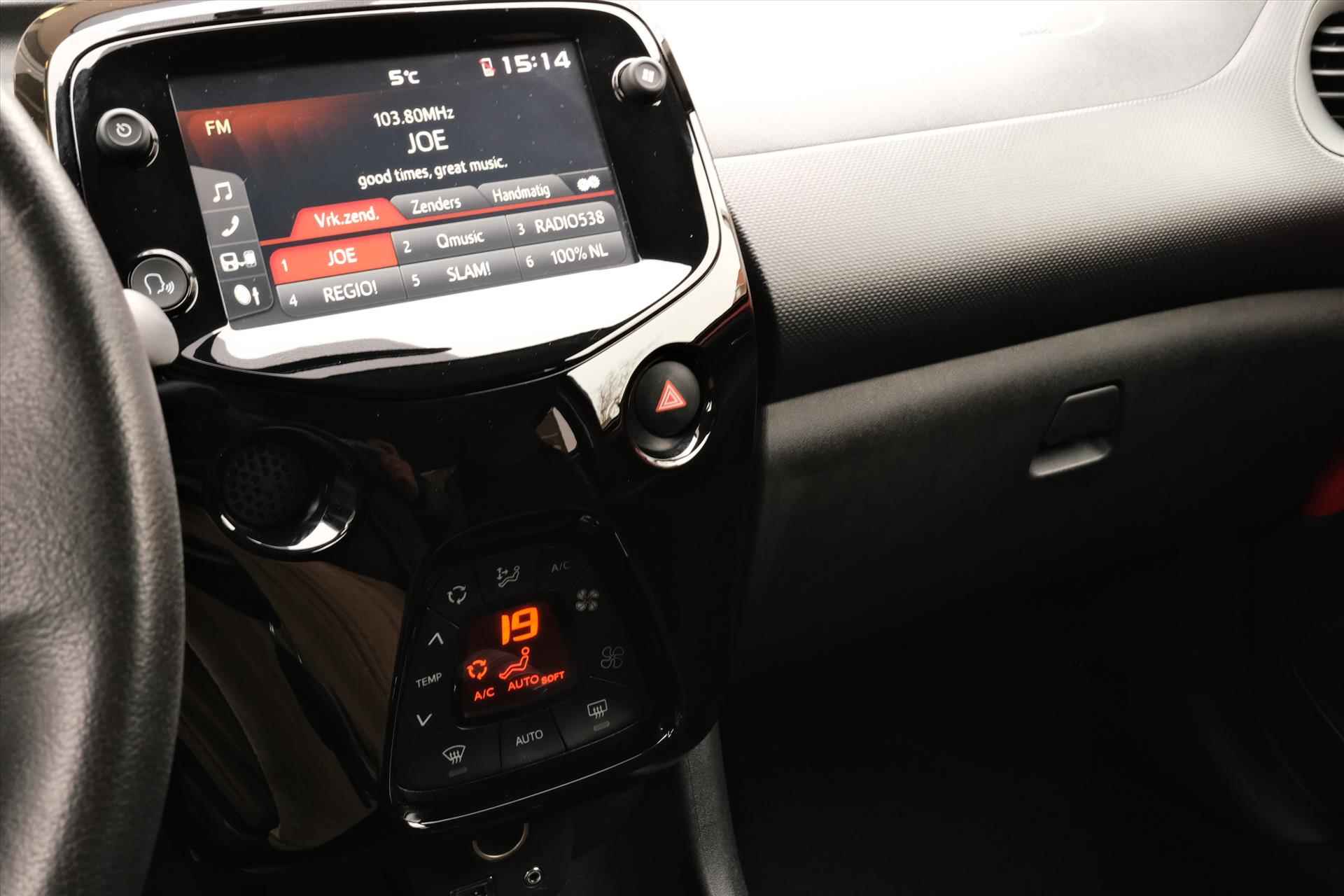 CITROEN C1 VTi 72 ETG AUTOMAAT Shine | Camera | Apple Carplay/Android Auto | All season banden | Trekhaak - 23/37