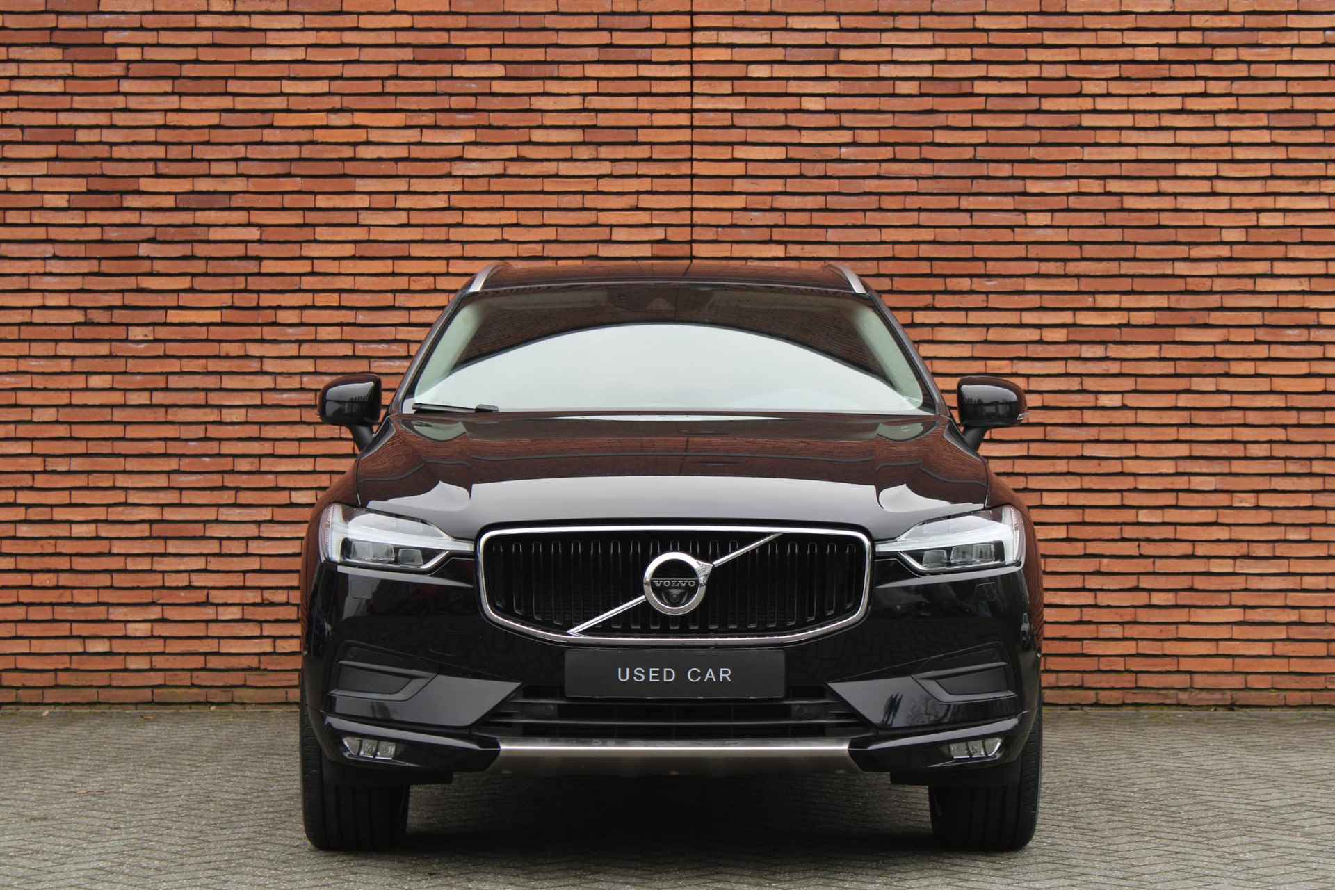 Volvo XC60 T5 AUT8 250PK Momentum | Trekhaak | Styling Kit | 360 Graden Camera | Adaptieve Cruise Control | BLIS Dodehoekdetectie | Verwarmbare Voorstoelen | 20'' Lichtmetalen Velgen | Navigatie | Climate Control | Bluetooth Telefonie & Multimedia - 20/23