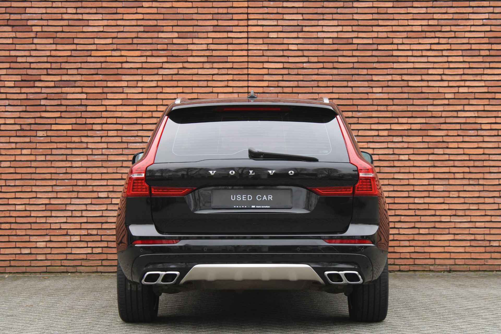 Volvo XC60 T5 AUT8 250PK Momentum | Trekhaak | Styling Kit | 360 Graden Camera | Adaptieve Cruise Control | BLIS Dodehoekdetectie | Verwarmbare Voorstoelen | 20'' Lichtmetalen Velgen | Navigatie | Climate Control | Bluetooth Telefonie & Multimedia - 21/23