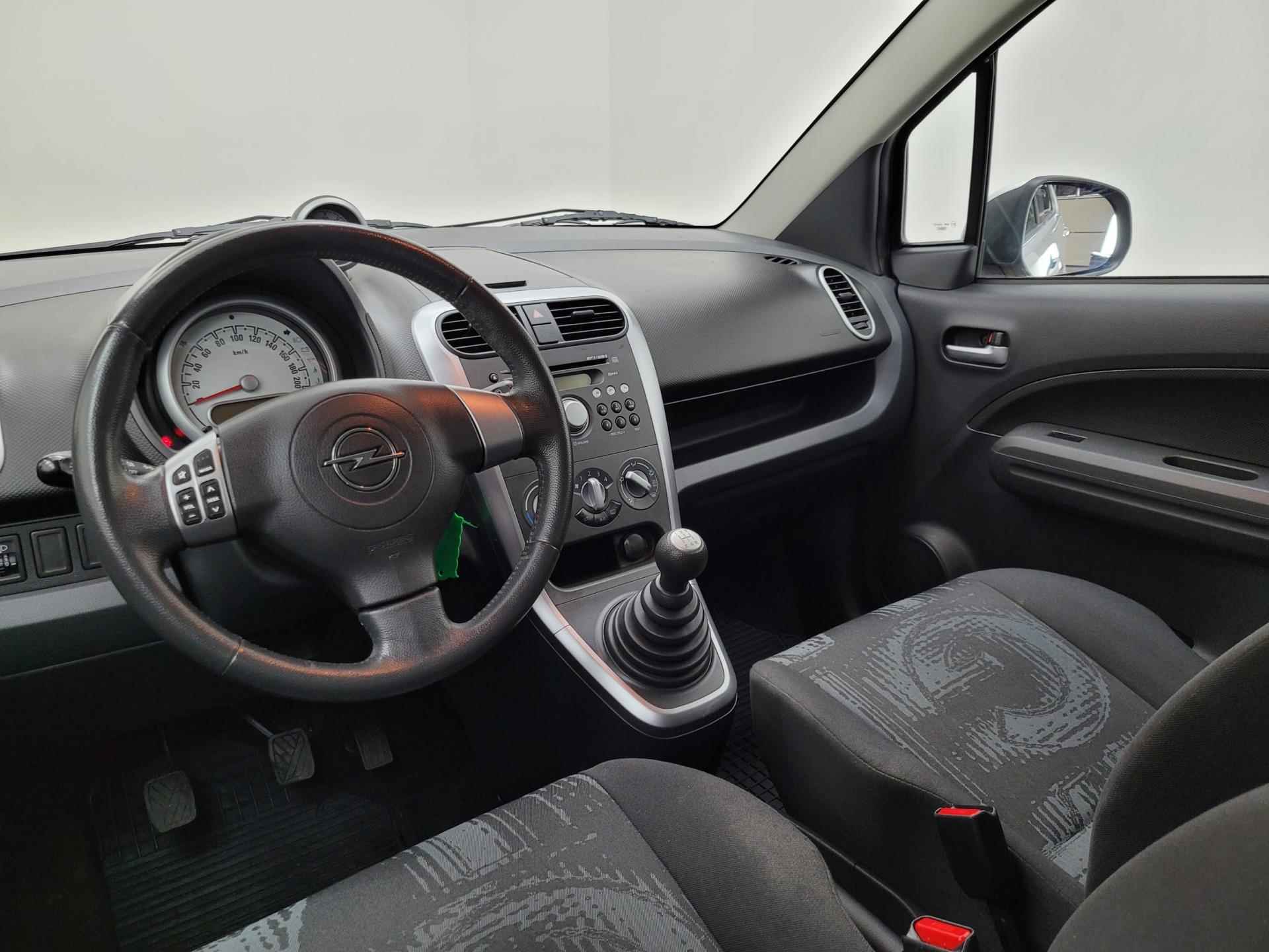 Opel Agila 1.0 Edition | Trekhaak | Airco | Radio | Sportvelgen | Hele nette uitvoering binnen en buiten | Weinig km | Bovag - 9/24