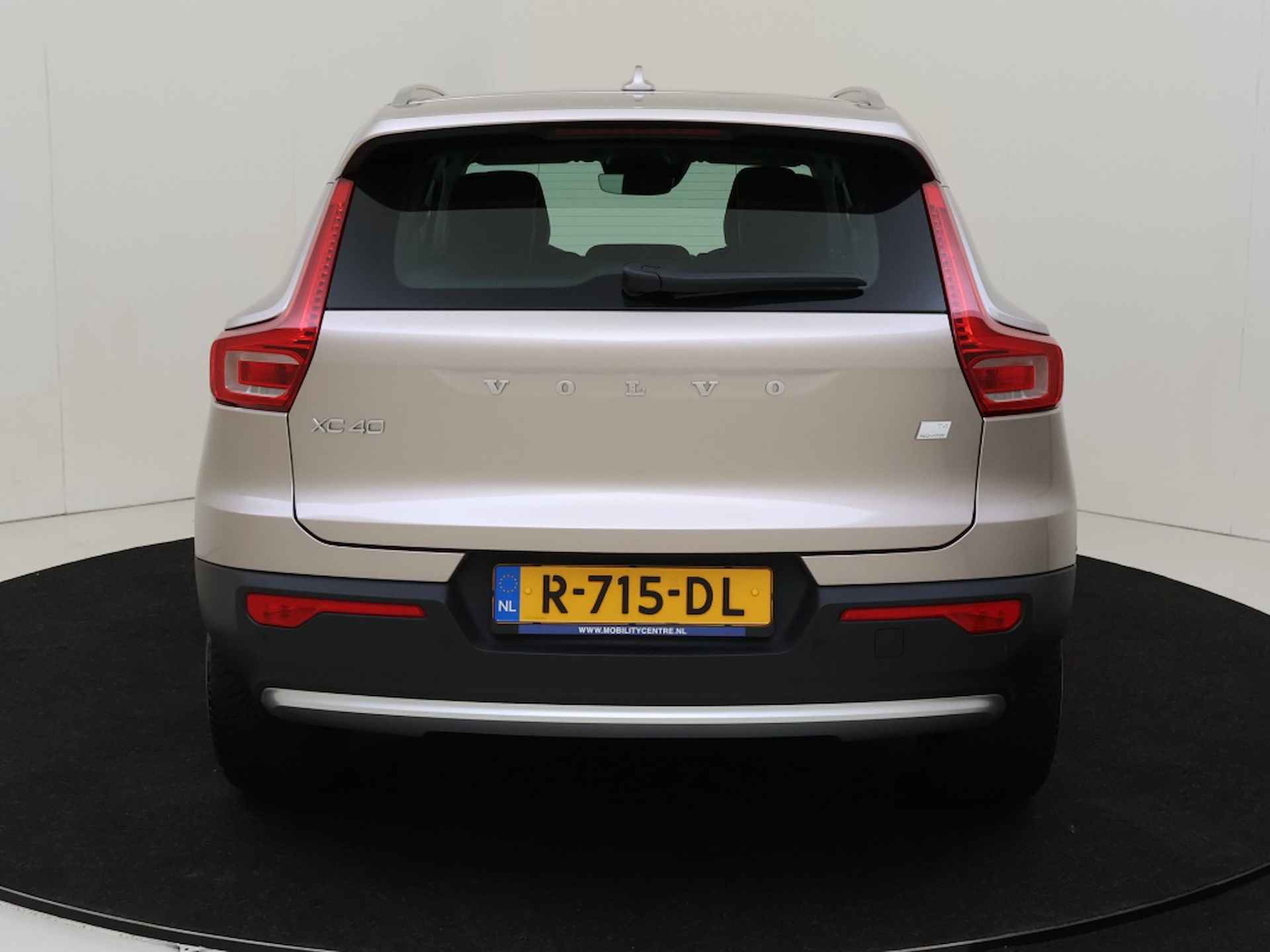 Volvo XC40 T4 Recharge Plus Bright | Achteruitrijcamera | Dodehoekdetectie - 5/34