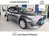 Toyota Yaris 1.5 Hybrid Dynamic LED Apple Stoelverw