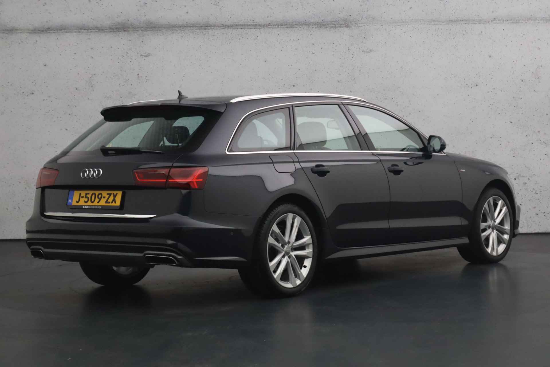 Audi A6 Avant 1.8 TFSI ultra Premium Edition | Bi-xenon koplampen | Cruise control | Stoelverwarming | Parkeersensoren - 24/29