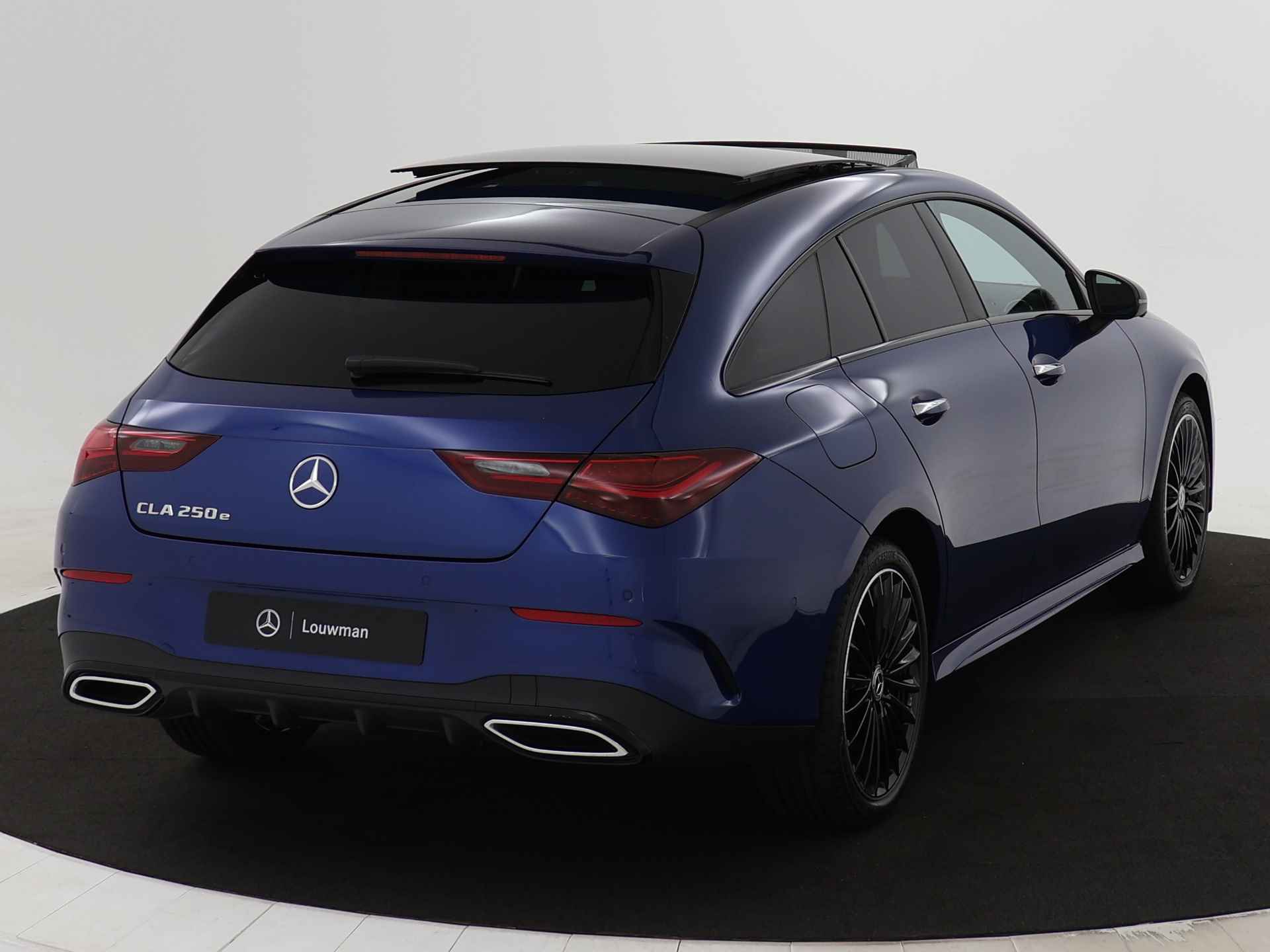 Mercedes-Benz CLA-Klasse Shooting Brake 250 e AMG Line | Nightpakket | Premium Plus Pack | Burmester Surround Sound systeem | Head-up display | USB pakket plus | KEYLESS GO-comfortpakket | MBUX Augmented reality voor navigatie | Parkeerpakket met 360°-camera | - 14/37