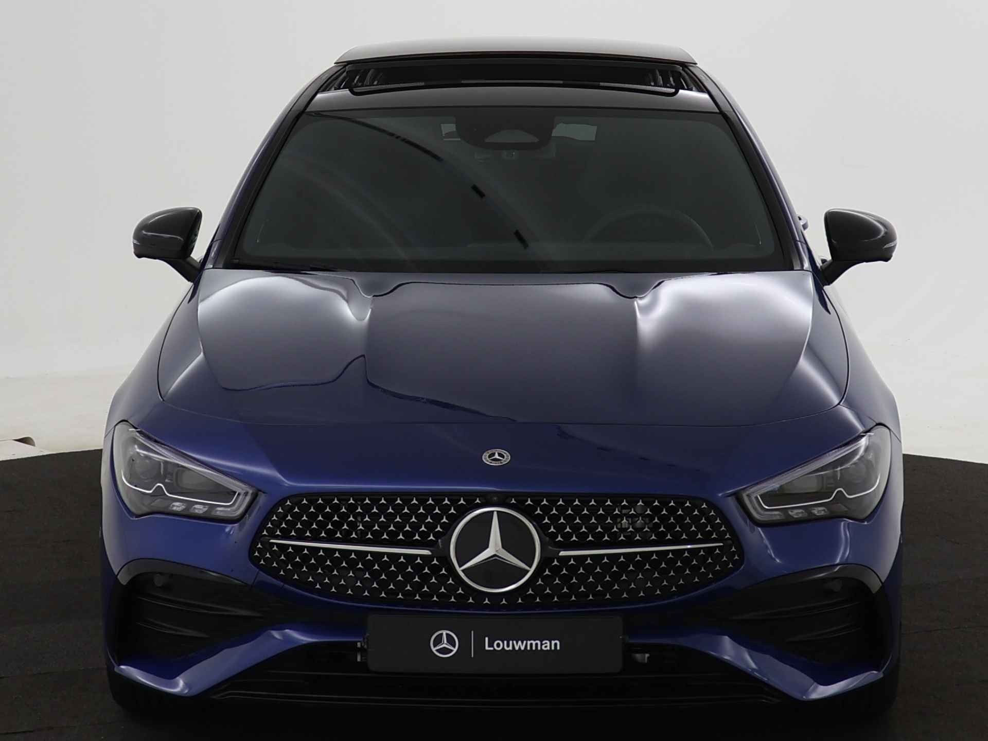 Mercedes-Benz CLA-Klasse Shooting Brake 250 e AMG Line | Nightpakket | Premium Plus Pack | Burmester Surround Sound systeem | Head-up display | USB pakket plus | KEYLESS GO-comfortpakket | MBUX Augmented reality voor navigatie | Parkeerpakket met 360°-camera | - 22/37