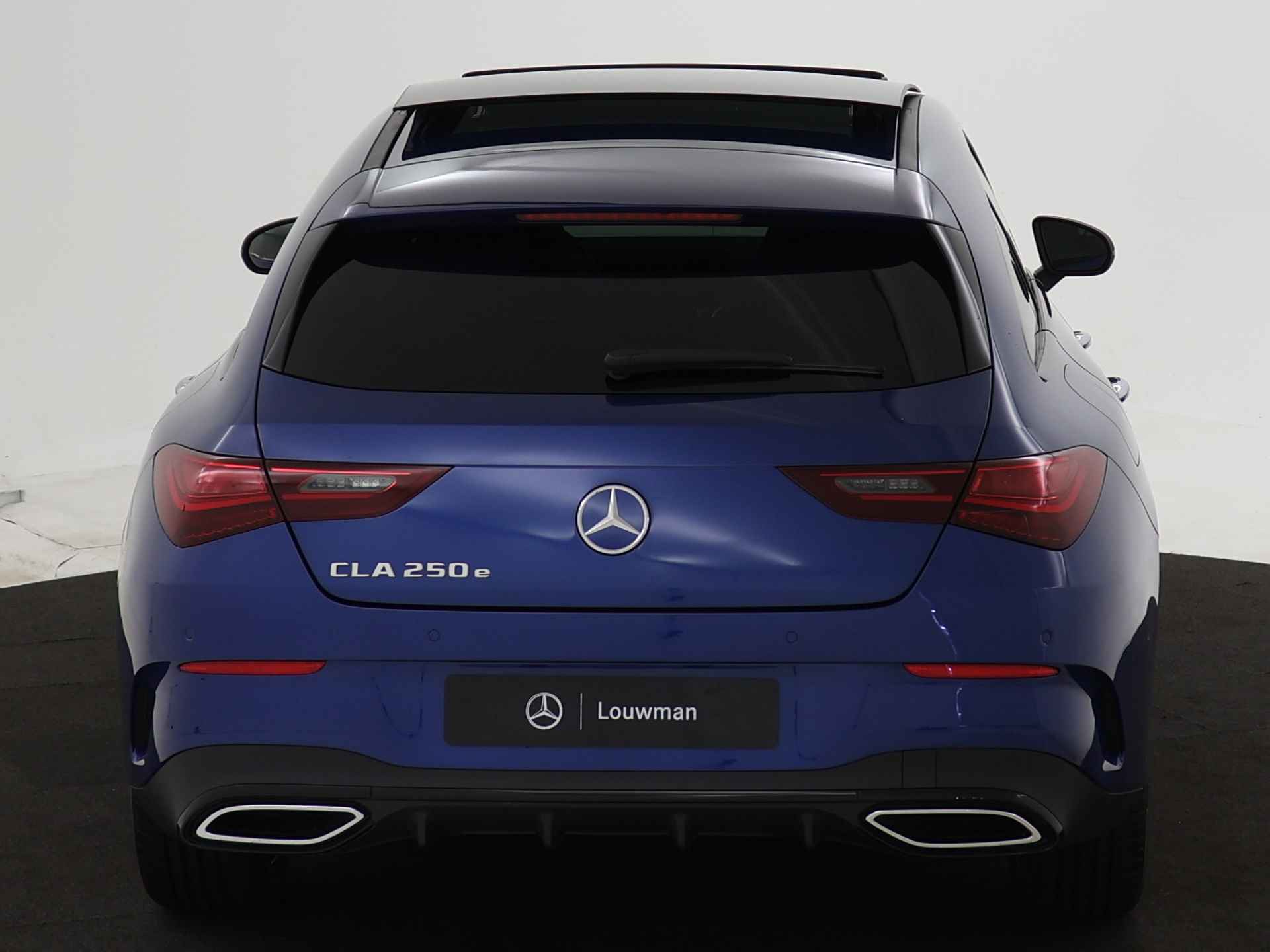Mercedes-Benz CLA-Klasse Shooting Brake 250 e AMG Line | Nightpakket | Premium Plus Pack | Burmester Surround Sound systeem | Head-up display | USB pakket plus | KEYLESS GO-comfortpakket | MBUX Augmented reality voor navigatie | Parkeerpakket met 360°-camera | - 24/37