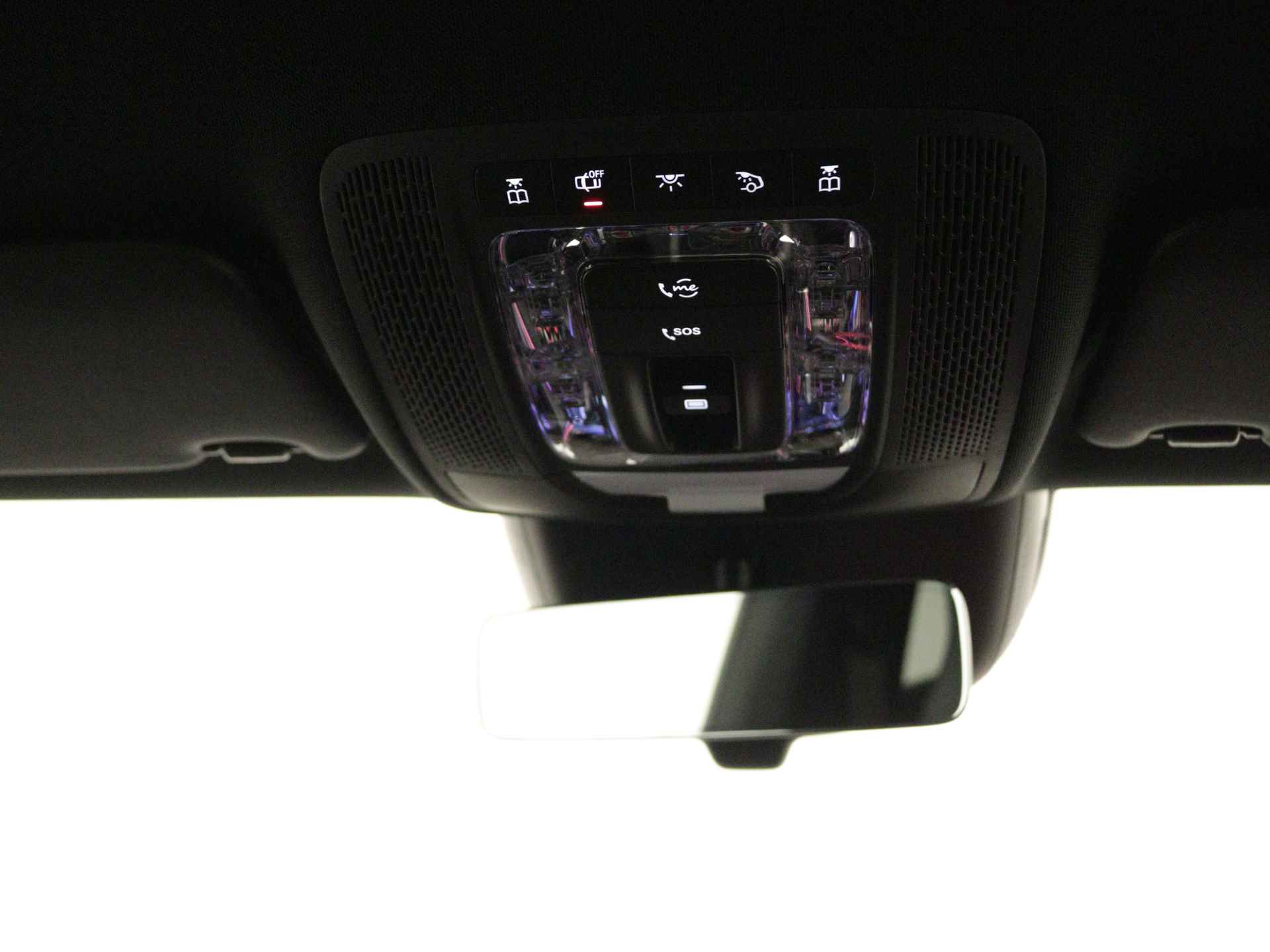 Mercedes-Benz CLA-Klasse Shooting Brake 250 e AMG Line | Nightpakket | Premium Plus Pack | Burmester Surround Sound systeem | Head-up display | USB pakket plus | KEYLESS GO-comfortpakket | MBUX Augmented reality voor navigatie | Parkeerpakket met 360°-camera | - 25/37