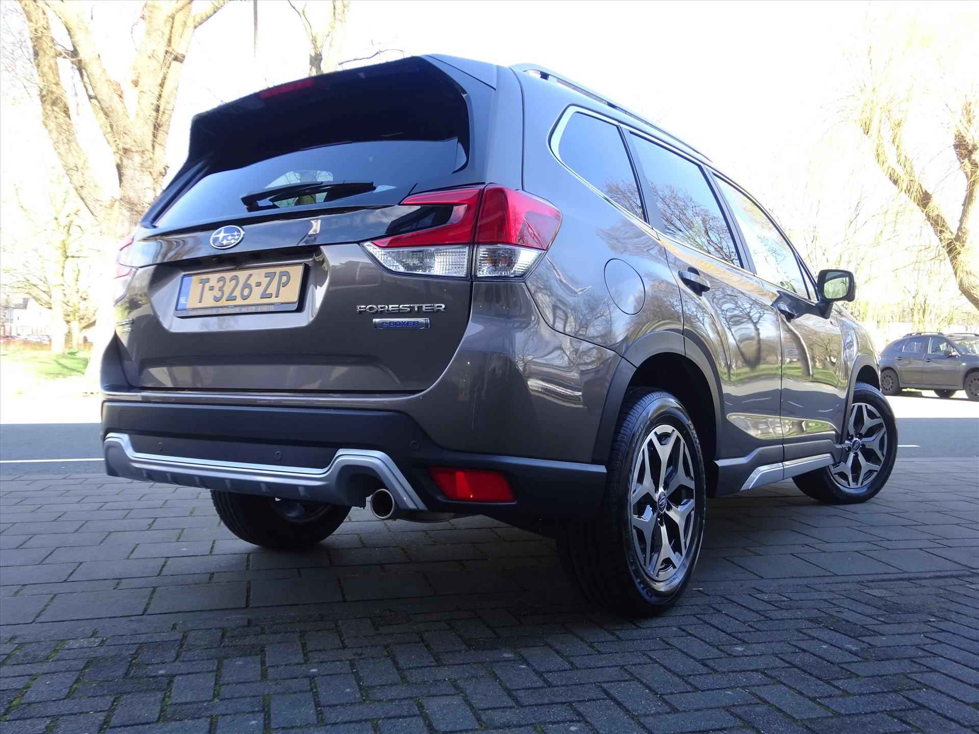 Subaru Forester 2.0i e-BOXER 150pk CVT Luxury | Navi | Trekhaak | elekt. bed. achterklep | SRH | LED - 3/48