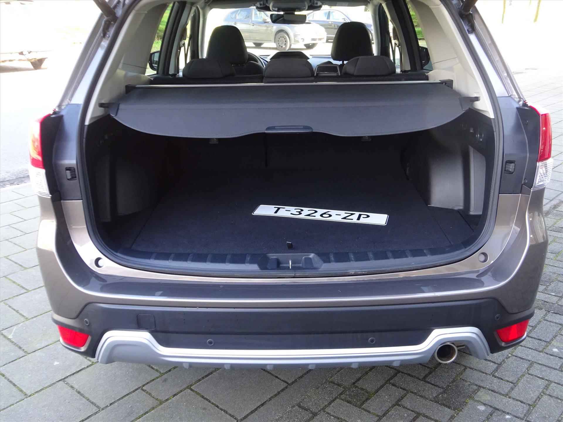 Subaru Forester 2.0i e-BOXER 150pk CVT Luxury | Navi | Trekhaak | elekt. bed. achterklep | SRH | LED - 11/48