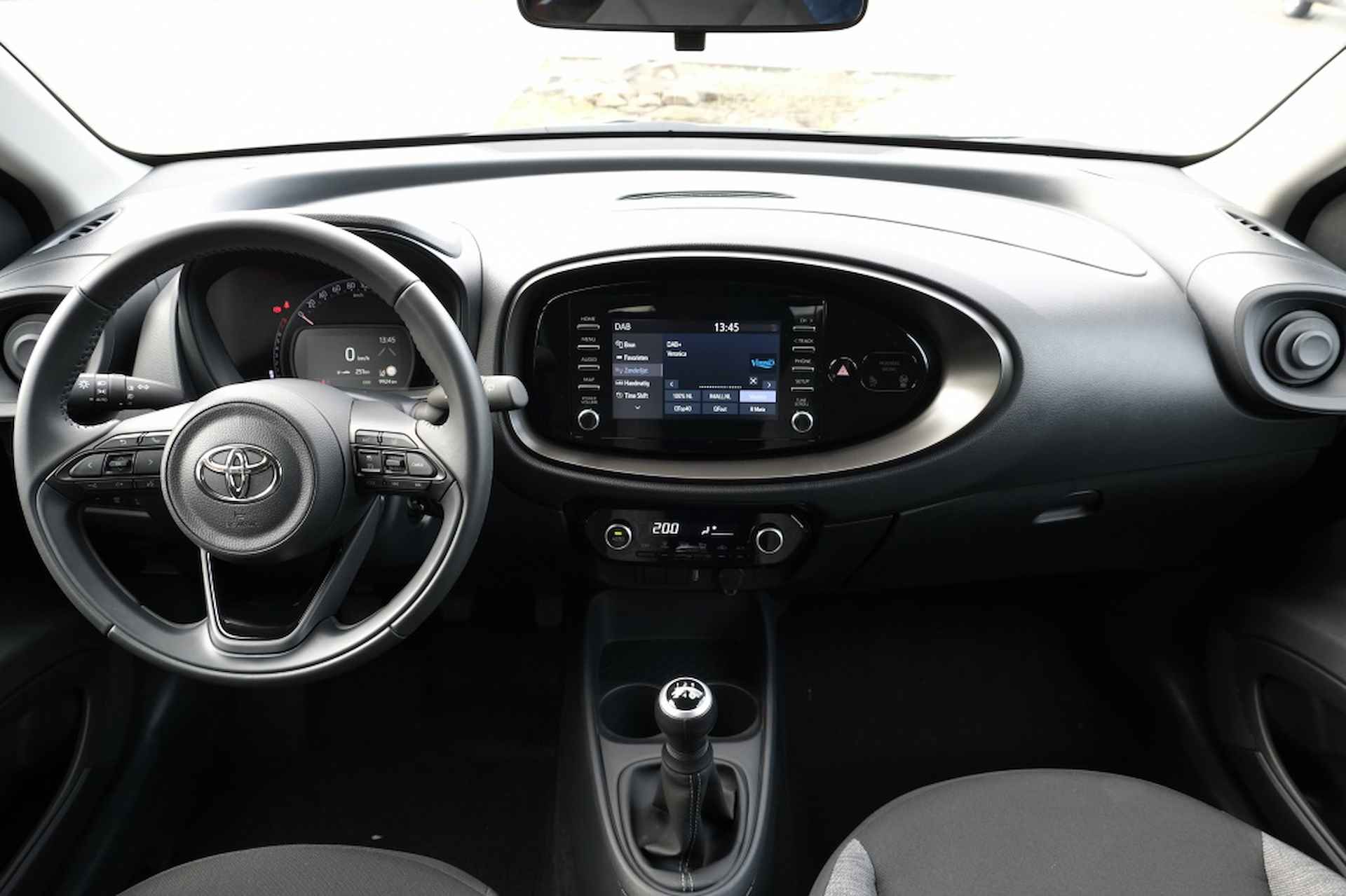 Toyota Aygo X 1.0 VVT-i MT first | Apple CarPlay / Android Auto | Airco | Safe - 3/40