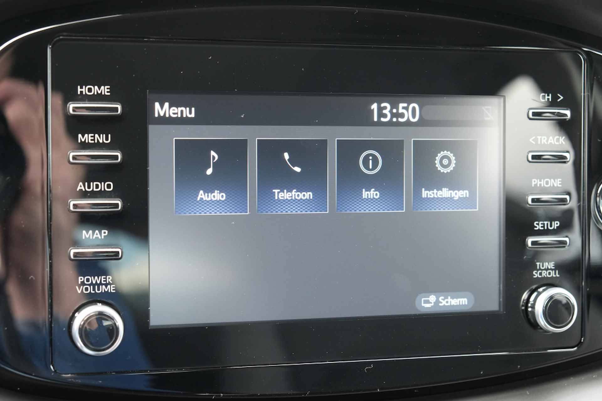 Toyota Aygo X 1.0 VVT-i MT first | Apple CarPlay / Android Auto | Airco | Safe - 27/40