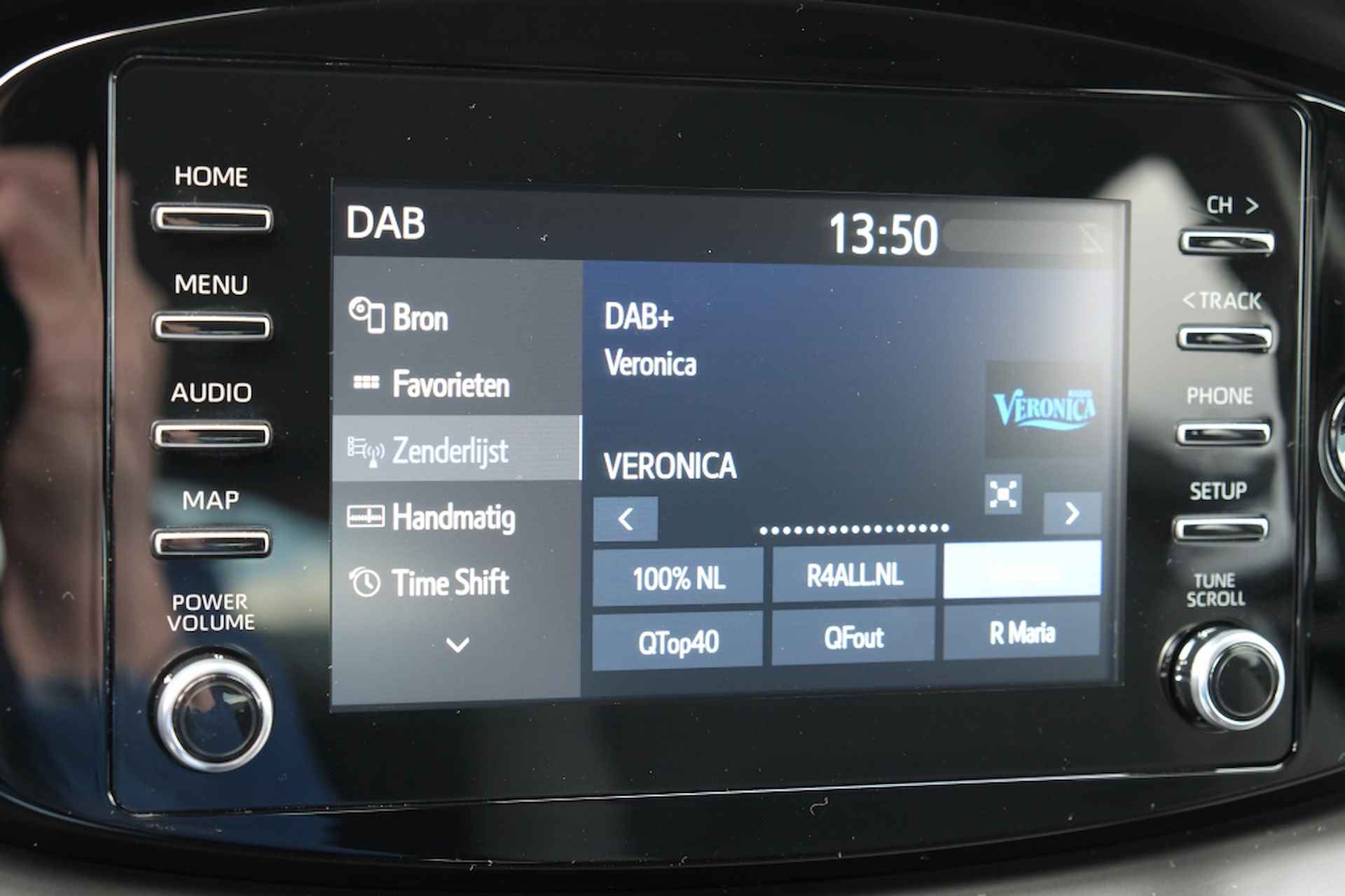 Toyota Aygo X 1.0 VVT-i MT first | Apple CarPlay / Android Auto | Airco | Safe - 25/40