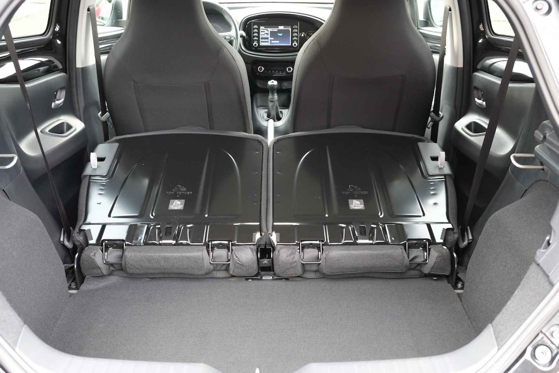Toyota Aygo X 1.0 VVT-i MT first | Apple CarPlay / Android Auto | Airco | Safe - 31/40