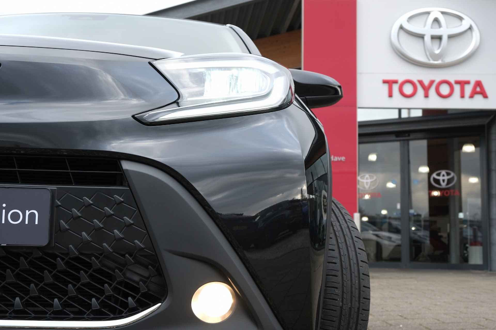 Toyota Aygo X 1.0 VVT-i MT first | Apple CarPlay / Android Auto | Airco | Safe - 35/40