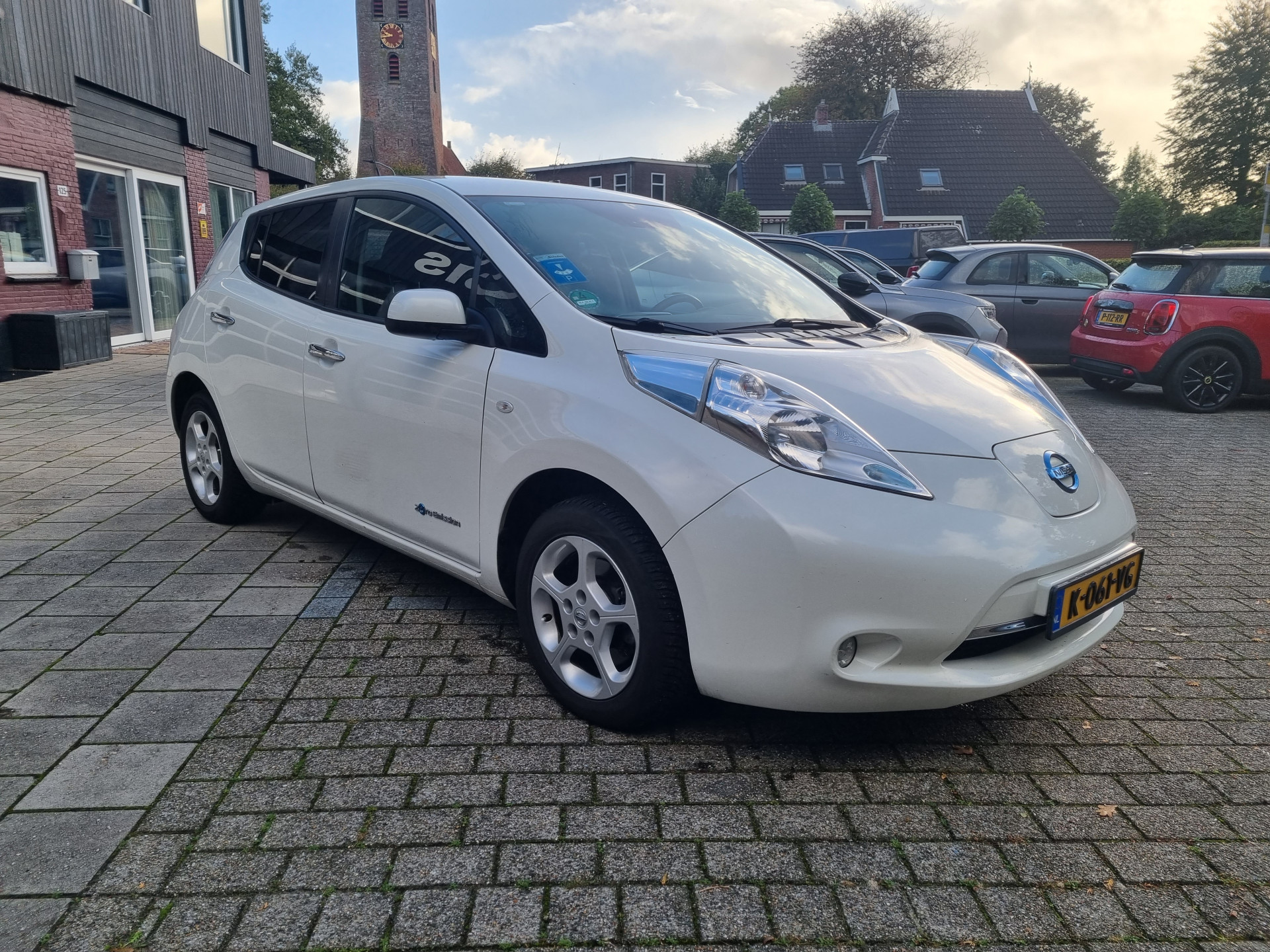 Nissan Leaf Acenta 30 kWh € 2.000,- subsidie | 175 km actieradius