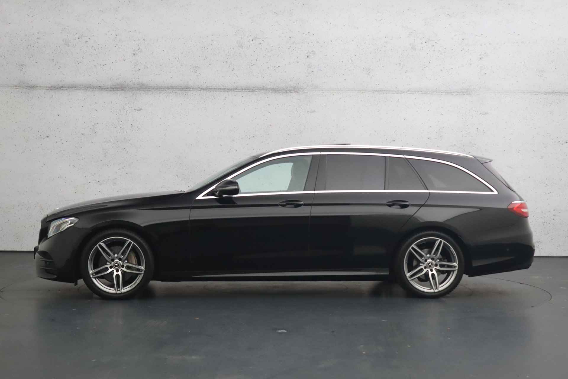 Mercedes-Benz E-Klasse Estate 250 Premium Plus AMG | Panorama dak |Half lederen bekleding | Stoelverwarming | LED koplampen - 7/31