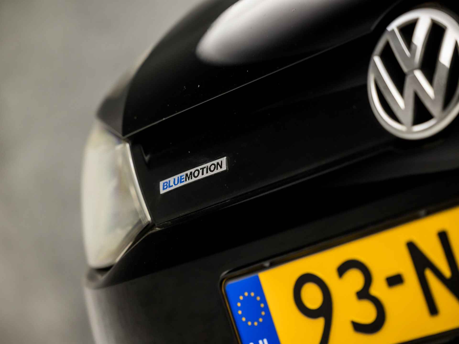 Volkswagen Polo 1.2 TDI BlueMotion Comfortline (NAVIGATIE, CRUISE, AIRCO, BLUETOOTH, ELEK PAKKET, SPORTSTOELEN, ARMSTEUN, LM VELGEN, NIEUWE APK, NIEUWSTAAT) - 28/31