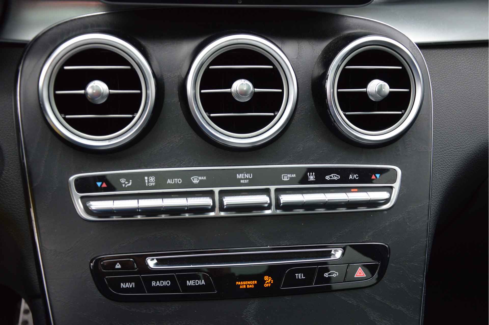 Mercedes-Benz GLC 350e 4MATIC AMG-LINE | PANORAMADAK | LEDER | MEMORY | TREKHAAK | LED | ENZ| - 28/37