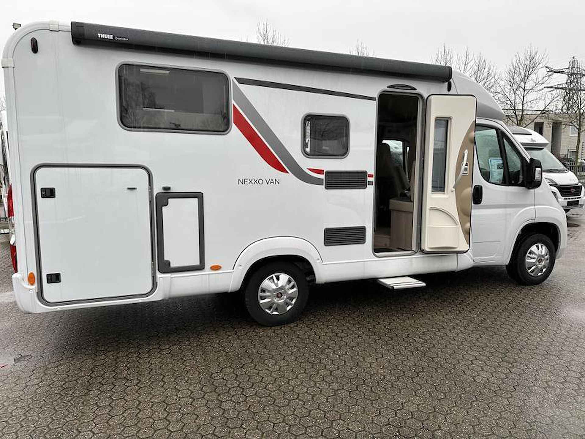 Bürstner Nexxo Van T 620 G - 2 APARTE BEDDEN - 4/23