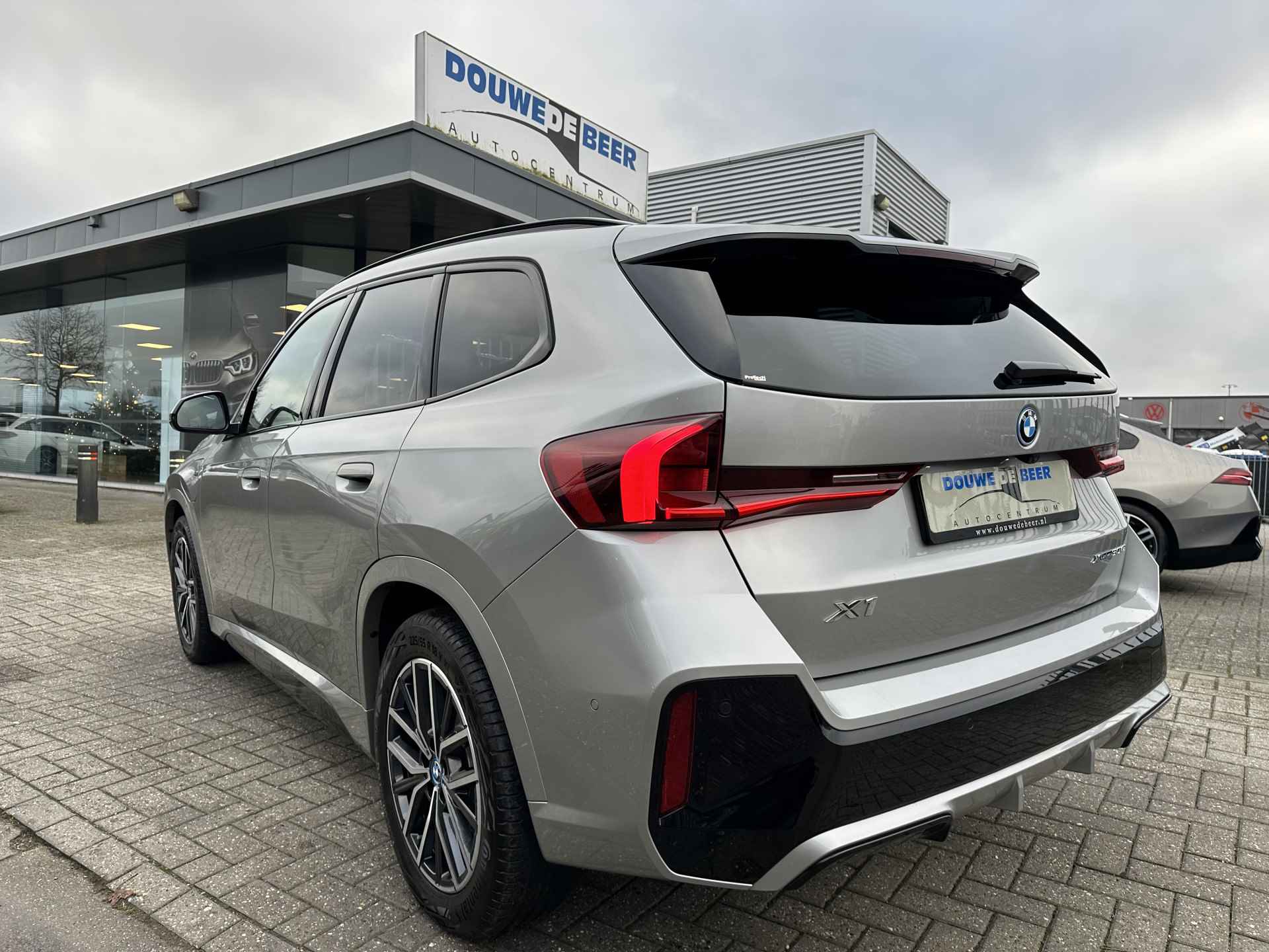 BMW X1 xDrive30e M-Sport Pano-Dak | Camera | Stoelverw. | Shadow line - 2/30