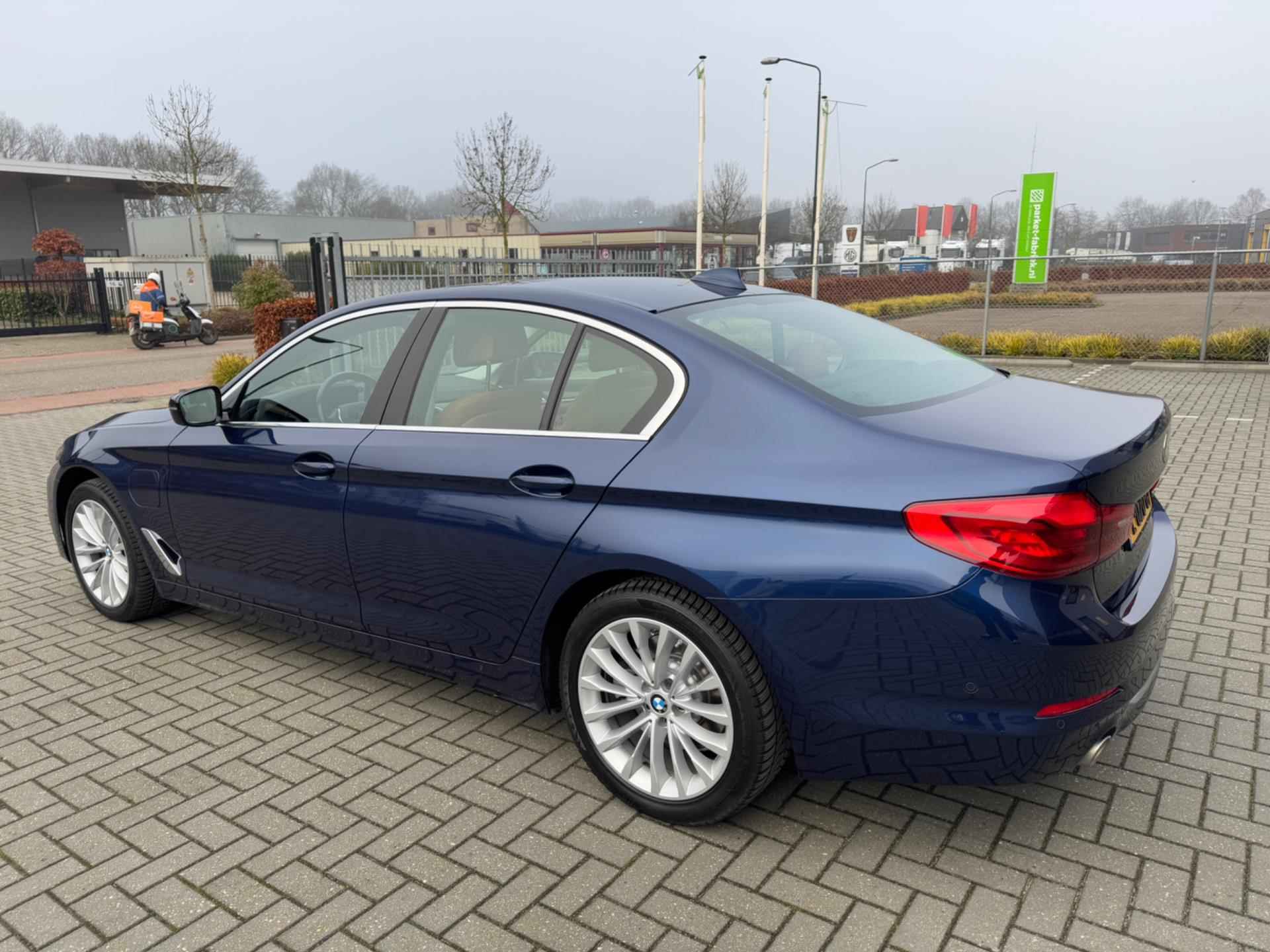 BMW 5-serie 530e iPerformance High Executive - 8/38