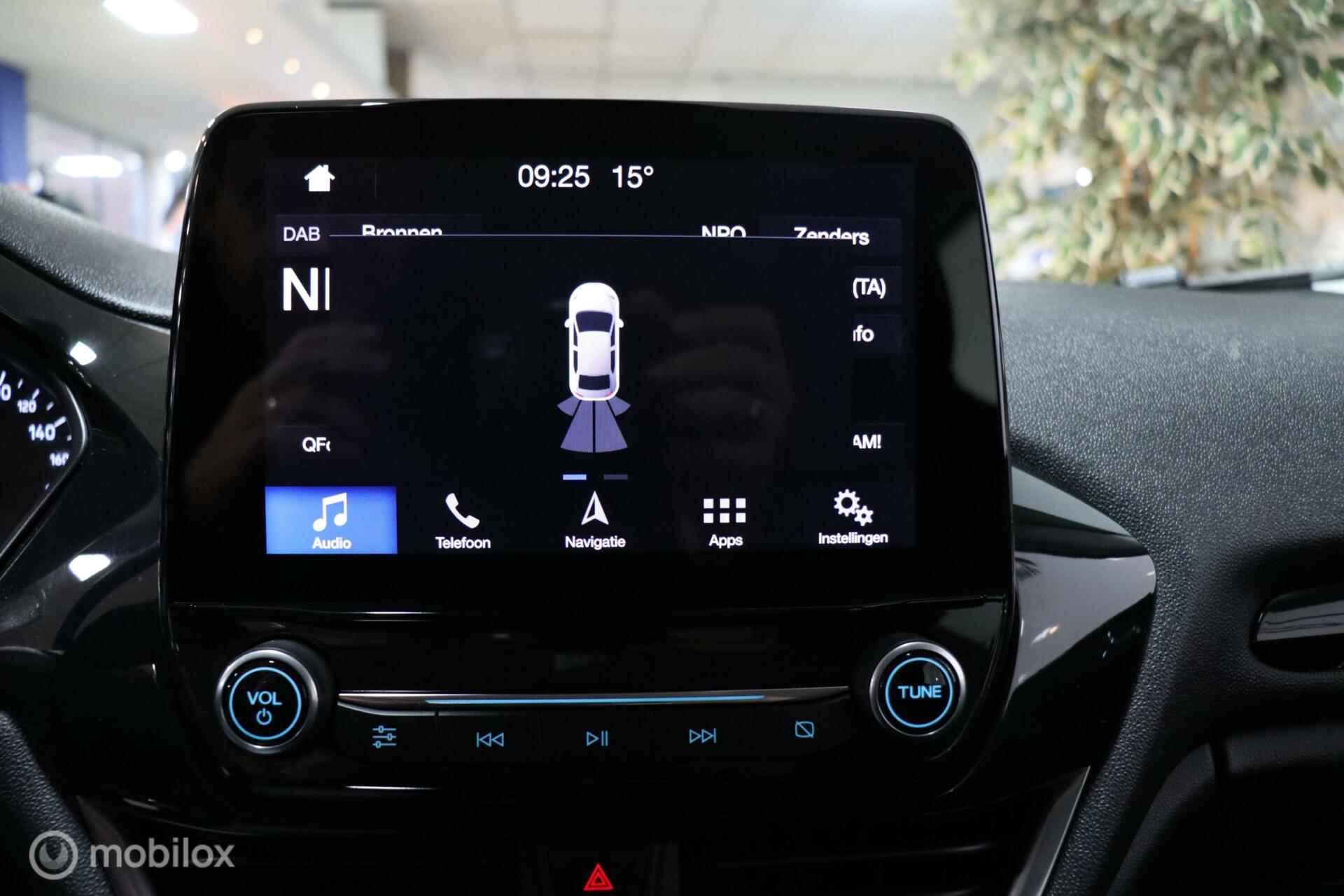 Ford Fiesta 1.1 Trend | Navigatie | Voorruit verwarming - 27/31