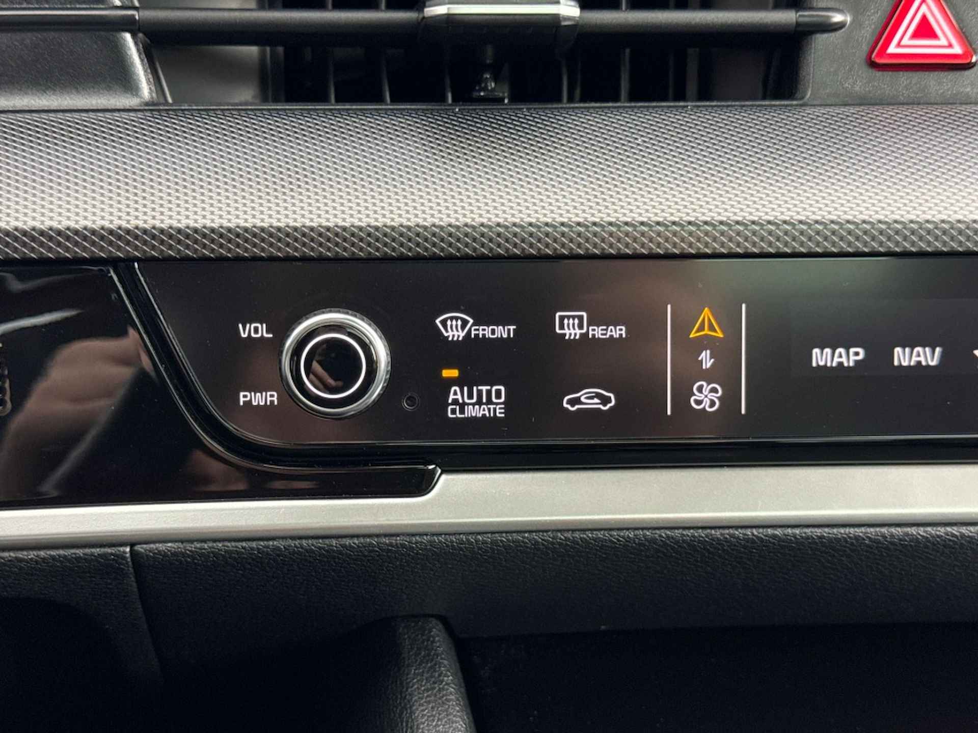 Kia Sportage 1.6T Plug-in Hybride PHEV DynamicPlusLine | PanoramaDak - 24/33