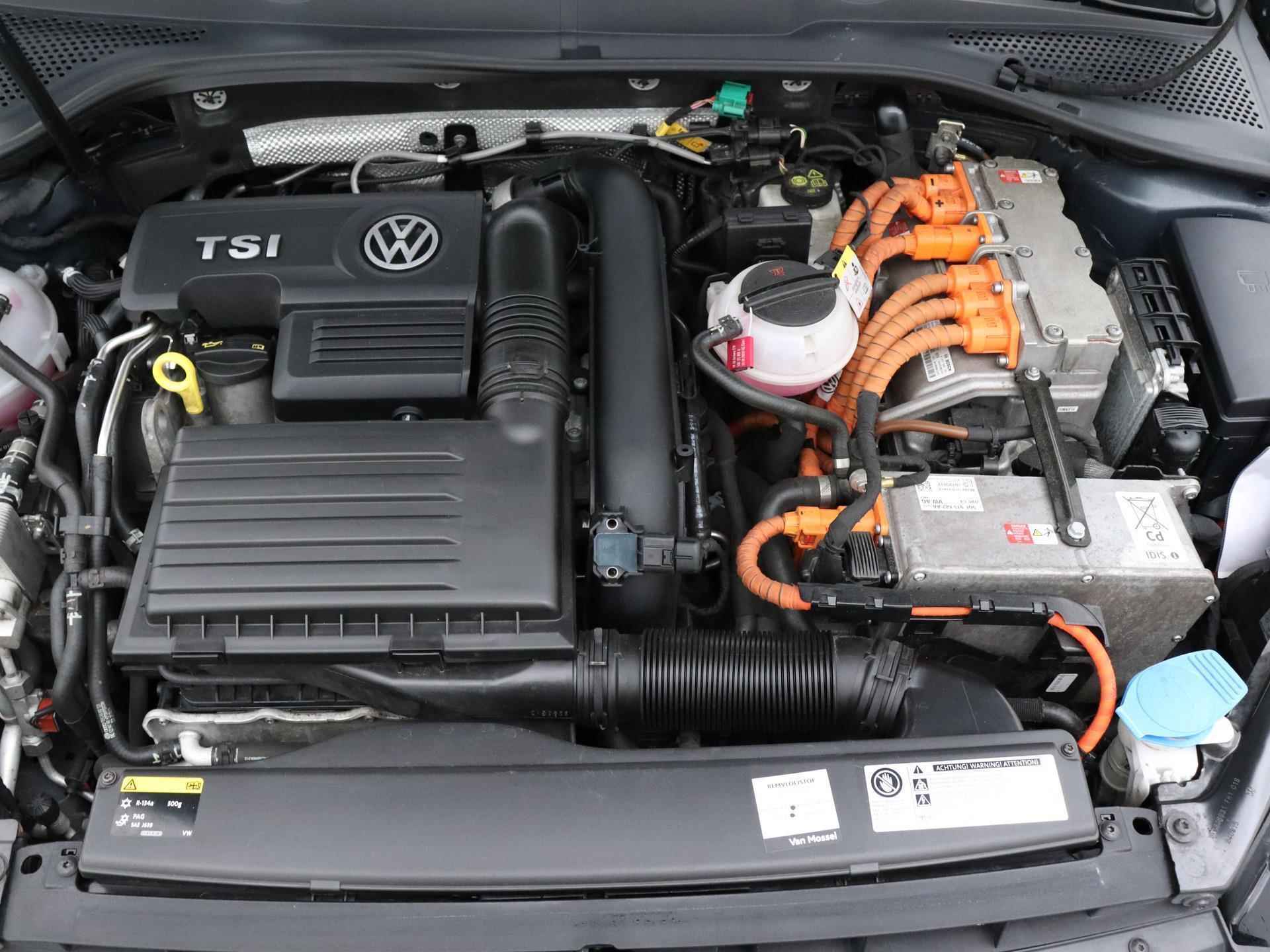 Volkswagen Golf 1.4 TSI GTE | Panoramadak | DAB | Apple Carplay / Andriod Auto | Navigatie | Cruise Control | Led-Koplampen - 11/23