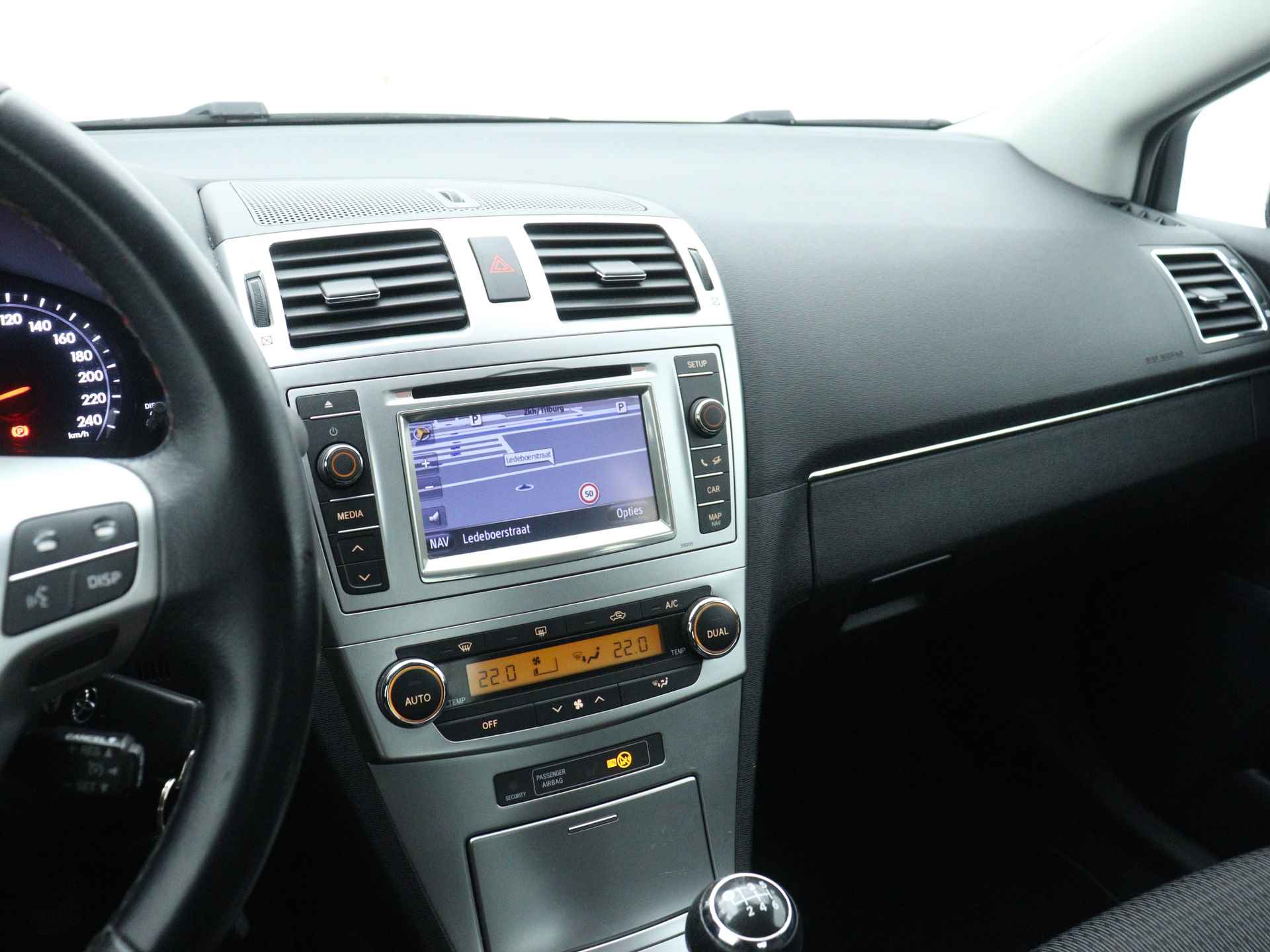 Toyota Avensis 1.8 VVTi Business | Navigatie | Parkeercamera | Climate Control | - 7/34