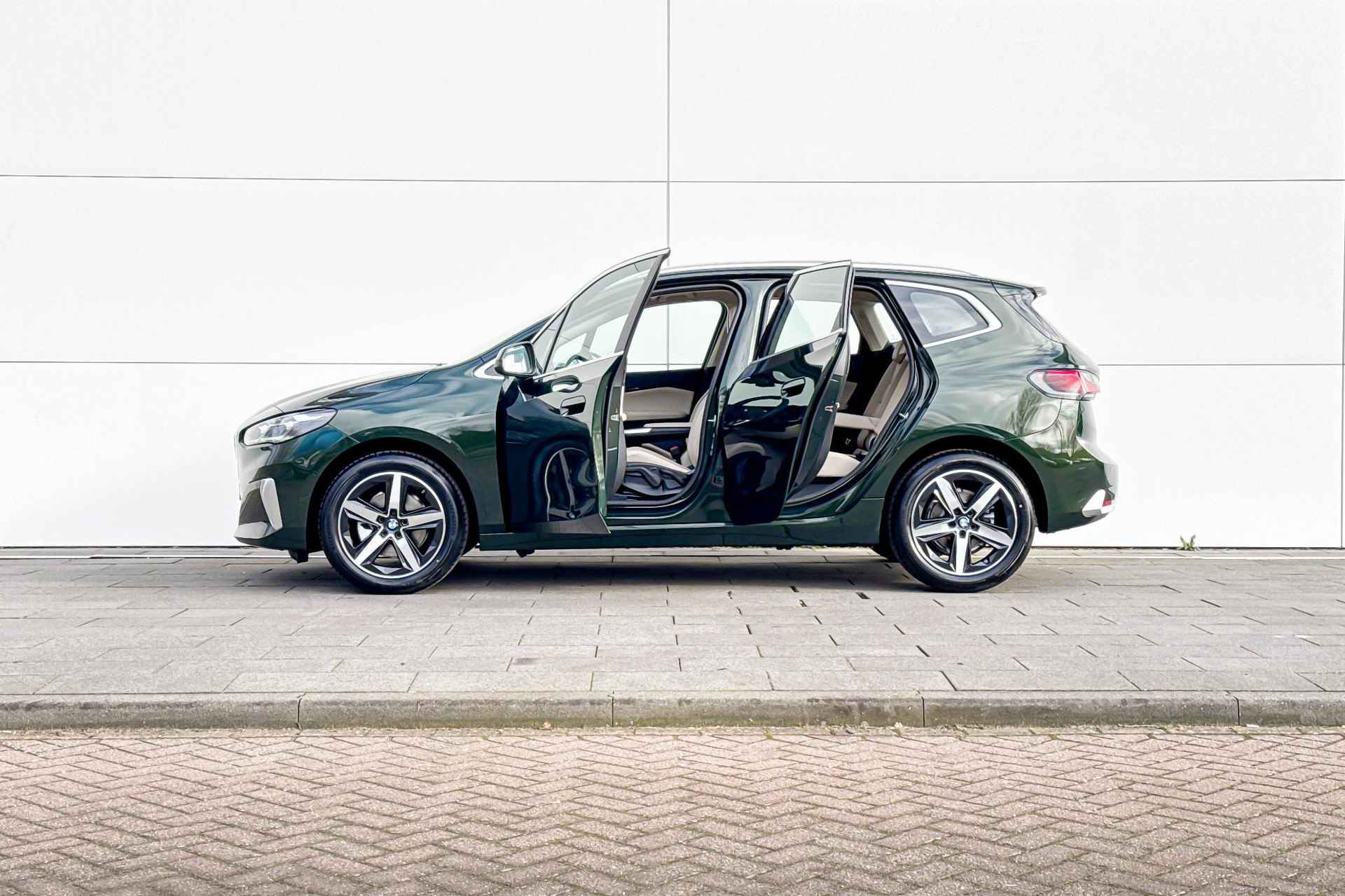 BMW 2 Serie Active Tourer 218i | Luxury Line | Premium Pack - 3/27