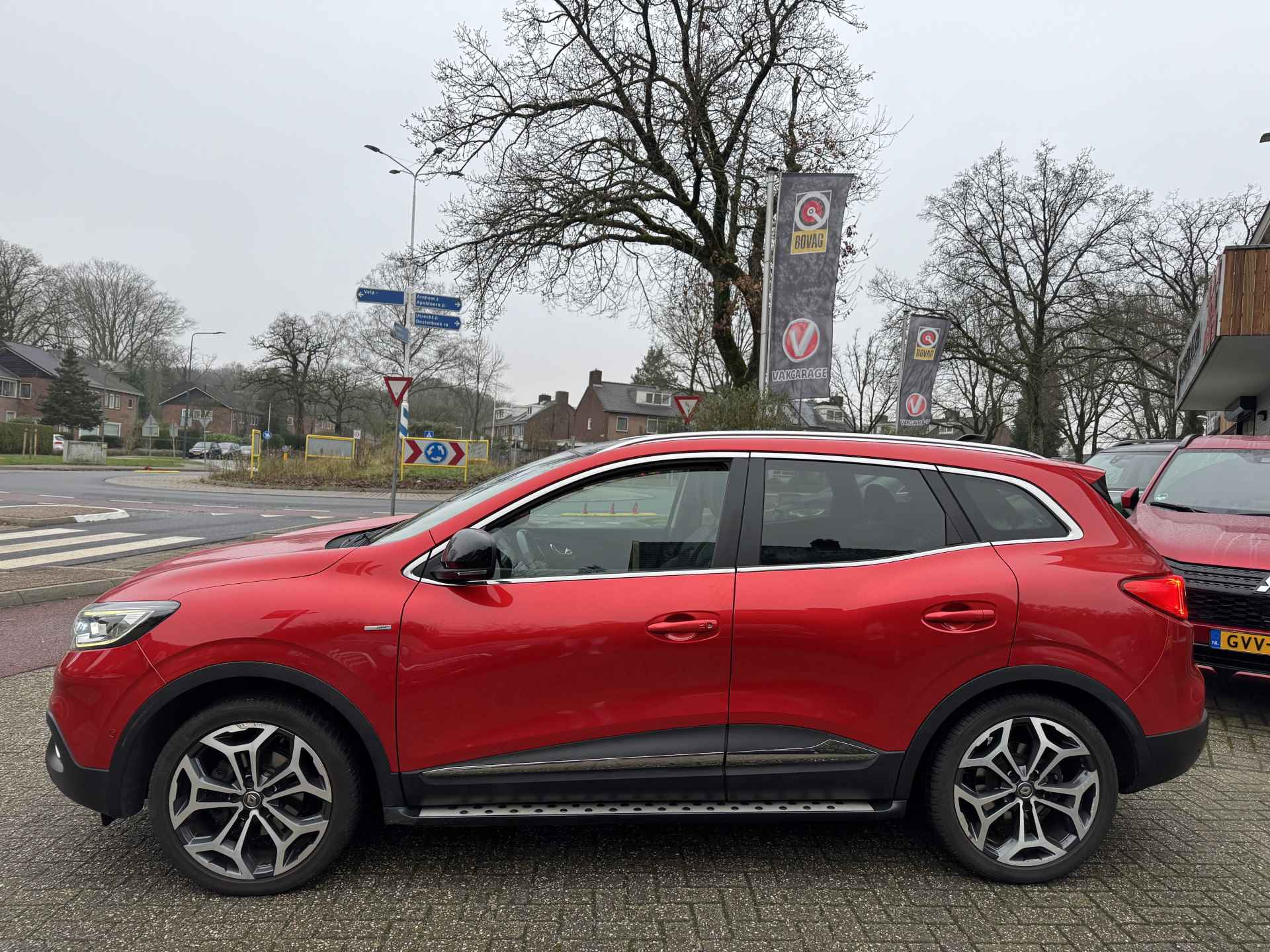 Renault Kadjar 130pk TCe Bose Automaat, Trekhaak | Panoramadak | Camera - 28/38