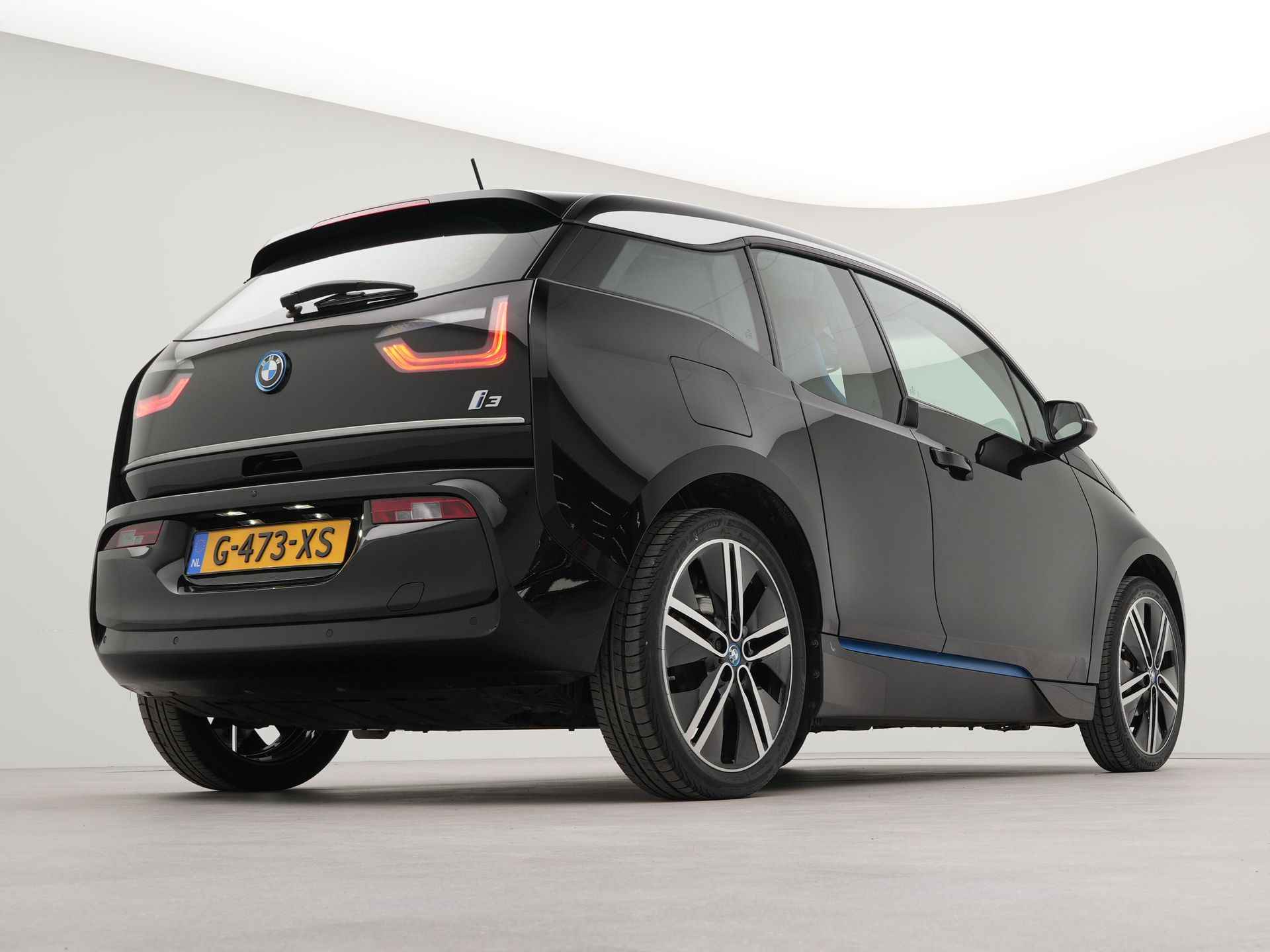 BMW i3 Executive Edition 120Ah 42 kWh | Harmon Kardon sound system | Appconnect | Achteruitrij camera | Parkeersensoren voor en achter | - 11/75