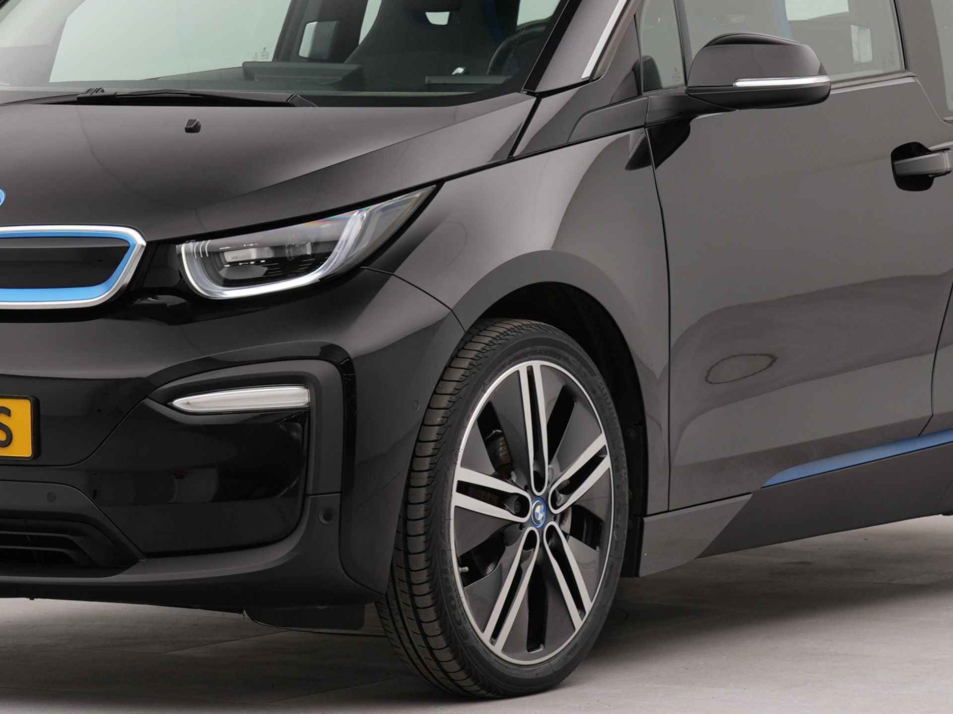 BMW i3 Executive Edition 120Ah 42 kWh | Harmon Kardon sound system | Appconnect | Achteruitrij camera | Parkeersensoren voor en achter | - 29/75