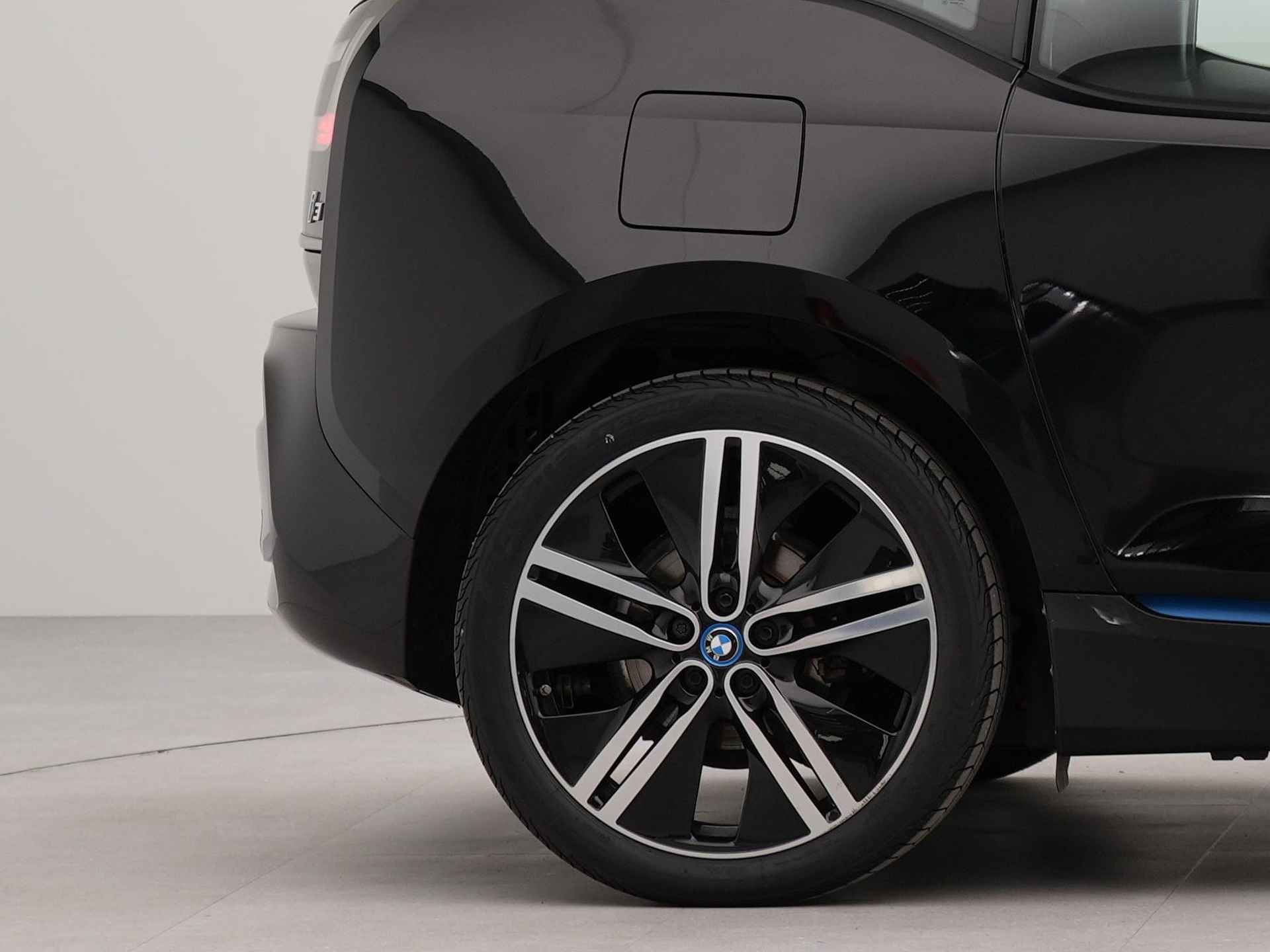 BMW i3 Executive Edition 120Ah 42 kWh | Harmon Kardon sound system | Appconnect | Achteruitrij camera | Parkeersensoren voor en achter | - 34/75