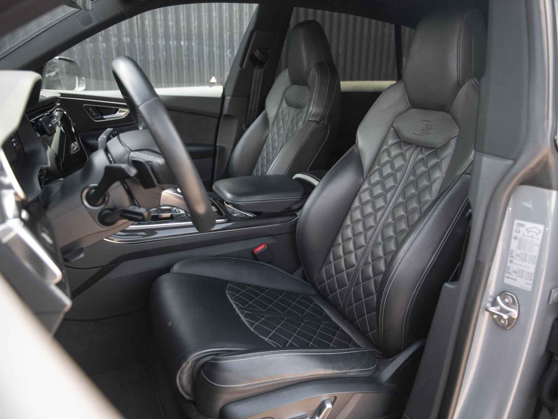 Audi Q8 55 TFSI quattro Pro Line S 340pk | S Stoelen | Carbon | Pano | 23 inch - 3/52