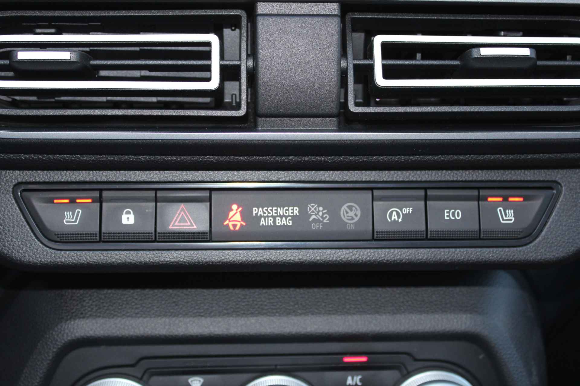 Dacia Jogger 1.0 TCe 100 Bi-Fuel Extreme LPG G3 Clima, Cruise control, LMV, Apple carplay, - 48/53