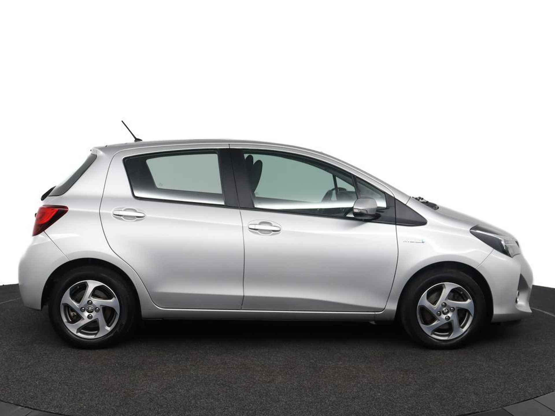 Toyota Yaris 1.5 Hybrid Aspiration | Trekhaak | Bluetooth | Climate control | - 13/49