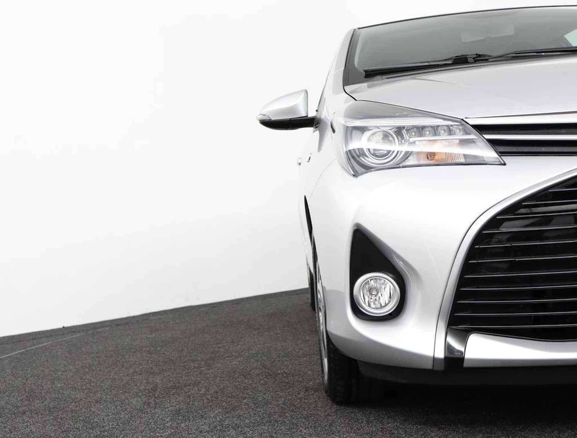 Toyota Yaris 1.5 Hybrid Aspiration | Trekhaak | Bluetooth | Climate control | - 35/49