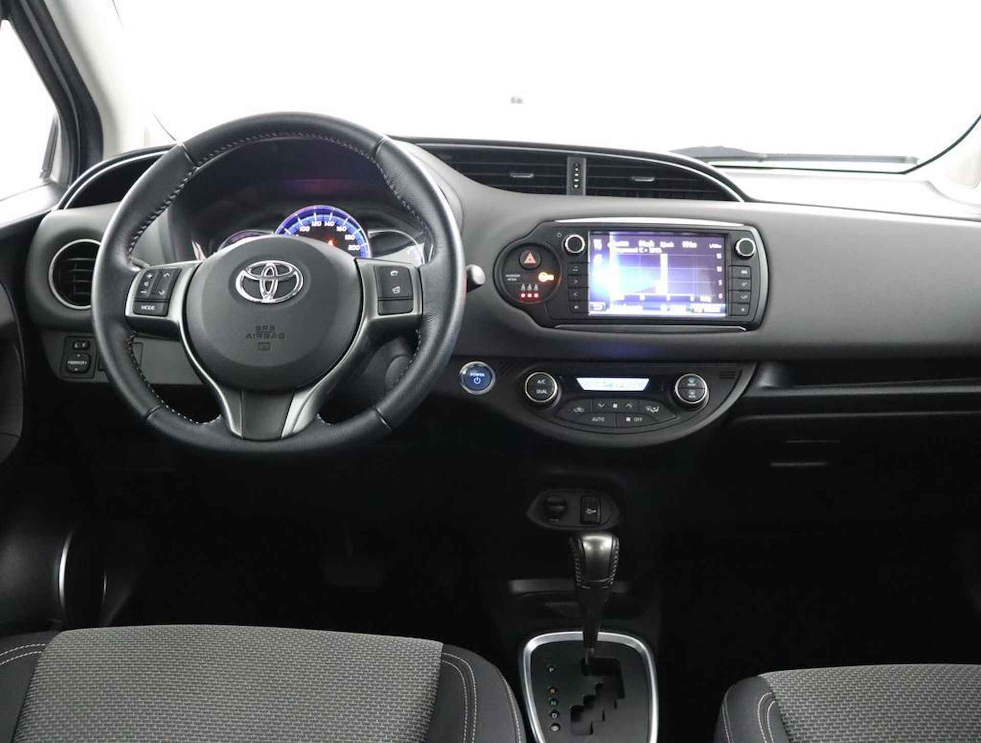 Toyota Yaris 1.5 Hybrid Aspiration | Trekhaak | Bluetooth | Climate control | - 45/49