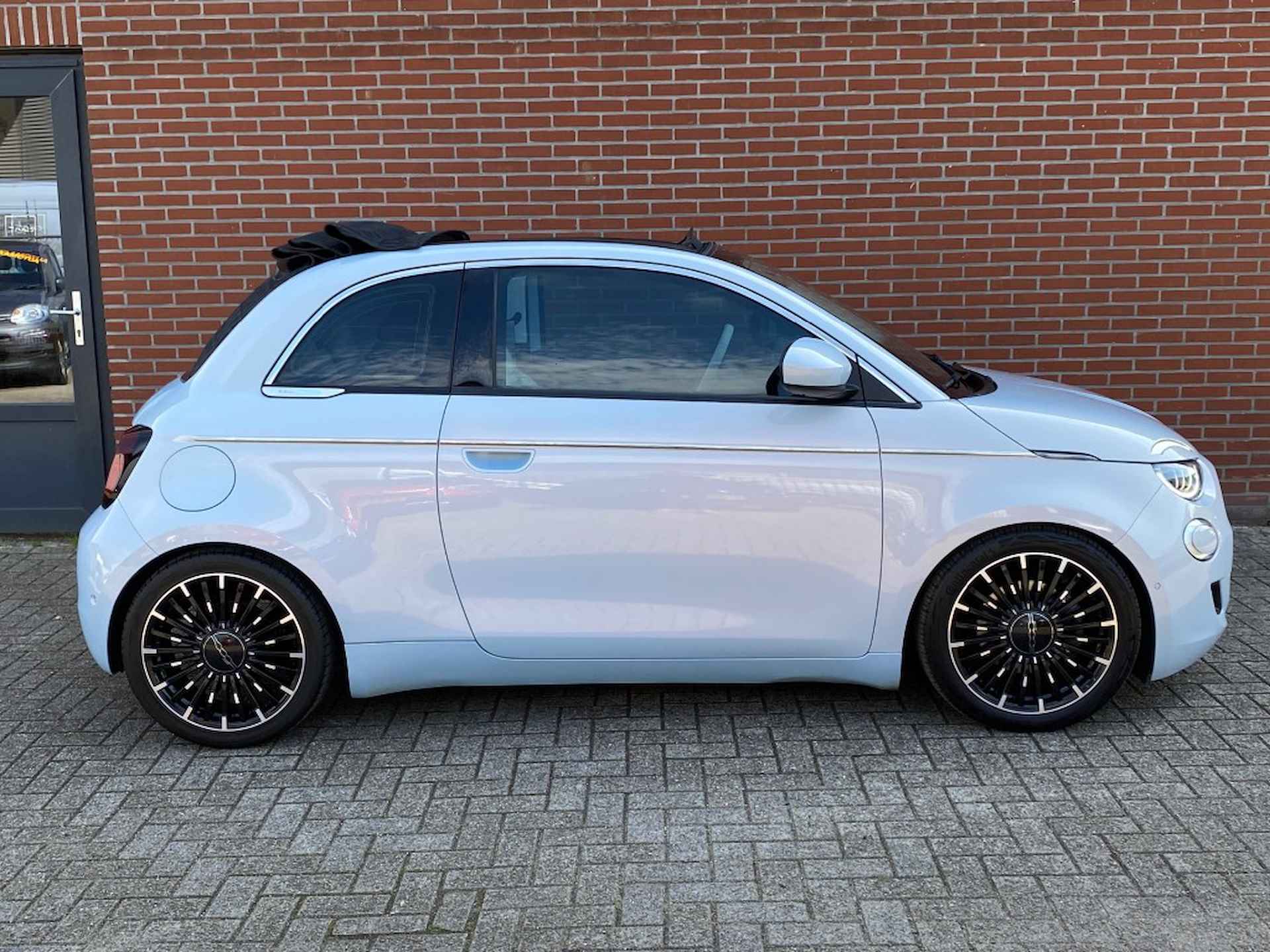 FIAT 500c LA PRIMA 42 KWH STOELVW ADAPT-CRUISE PDC LMV - 24/28