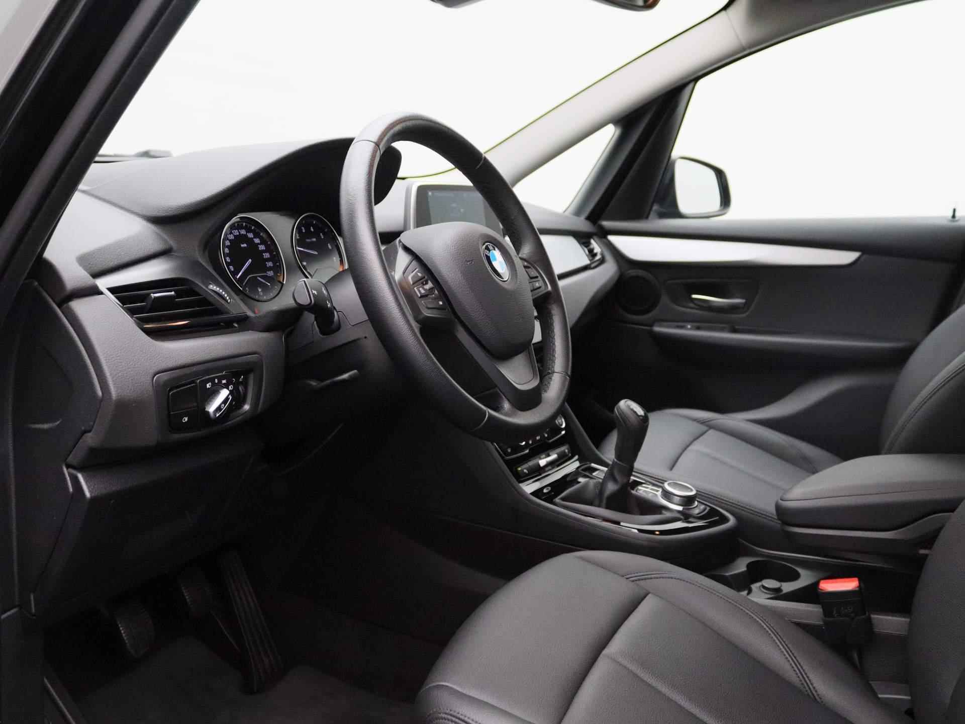 BMW 2-serie Gran Tourer 218i Executive | Lederen Bekleding | Navigatie | Climate Control | Parkeersensoren | - 30/34