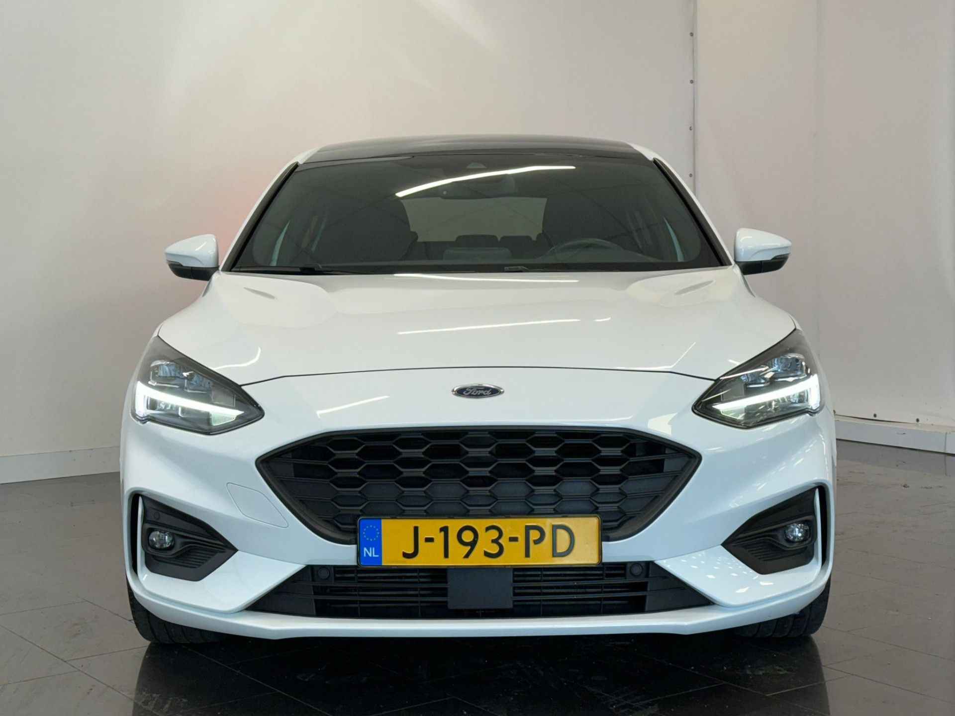 Ford Focus 1.0 EcoBoost Hybrid ST Line X Business - 6/44