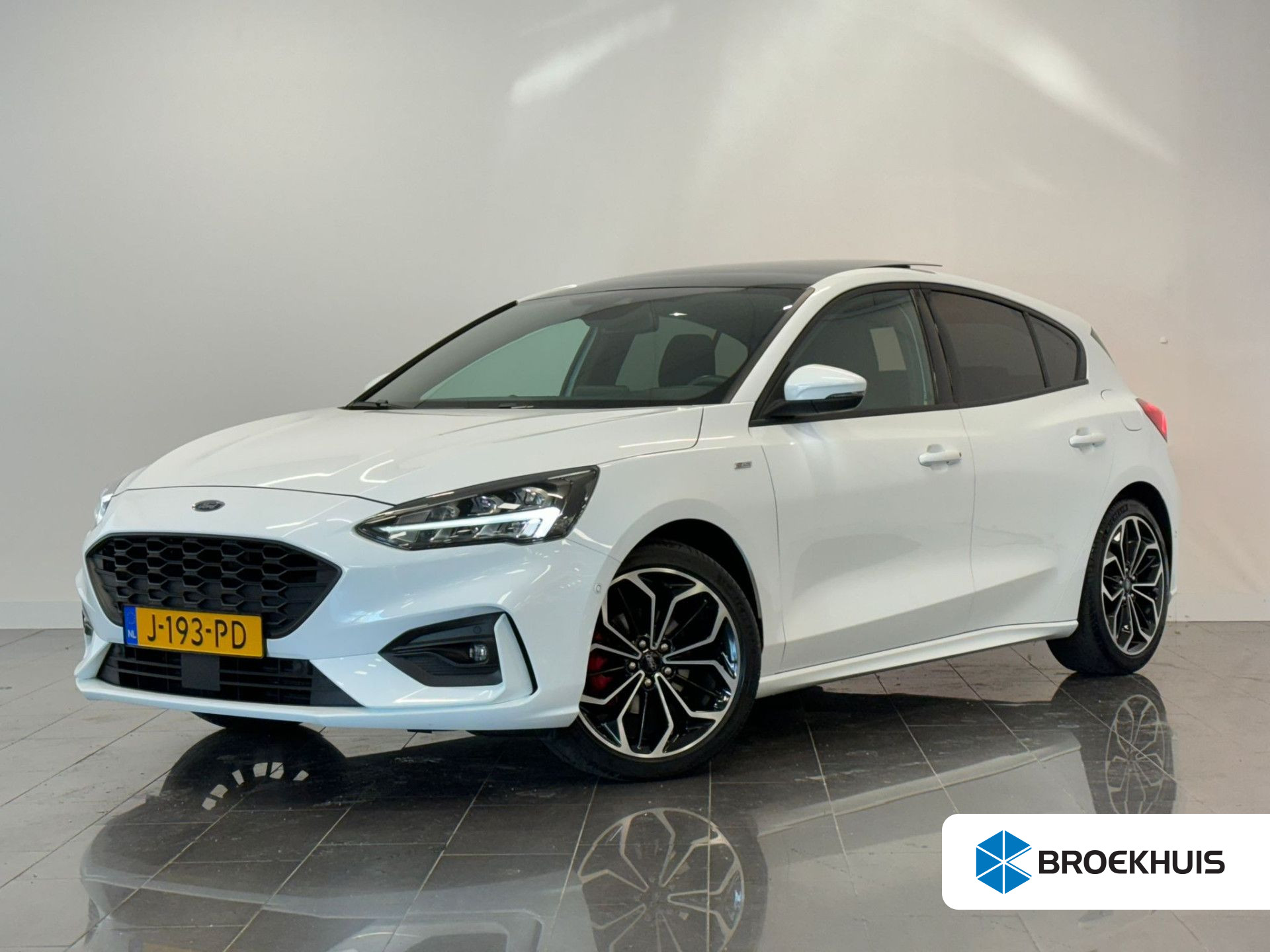 Ford Focus 1.0 EcoBoost Hybrid ST Line X Business