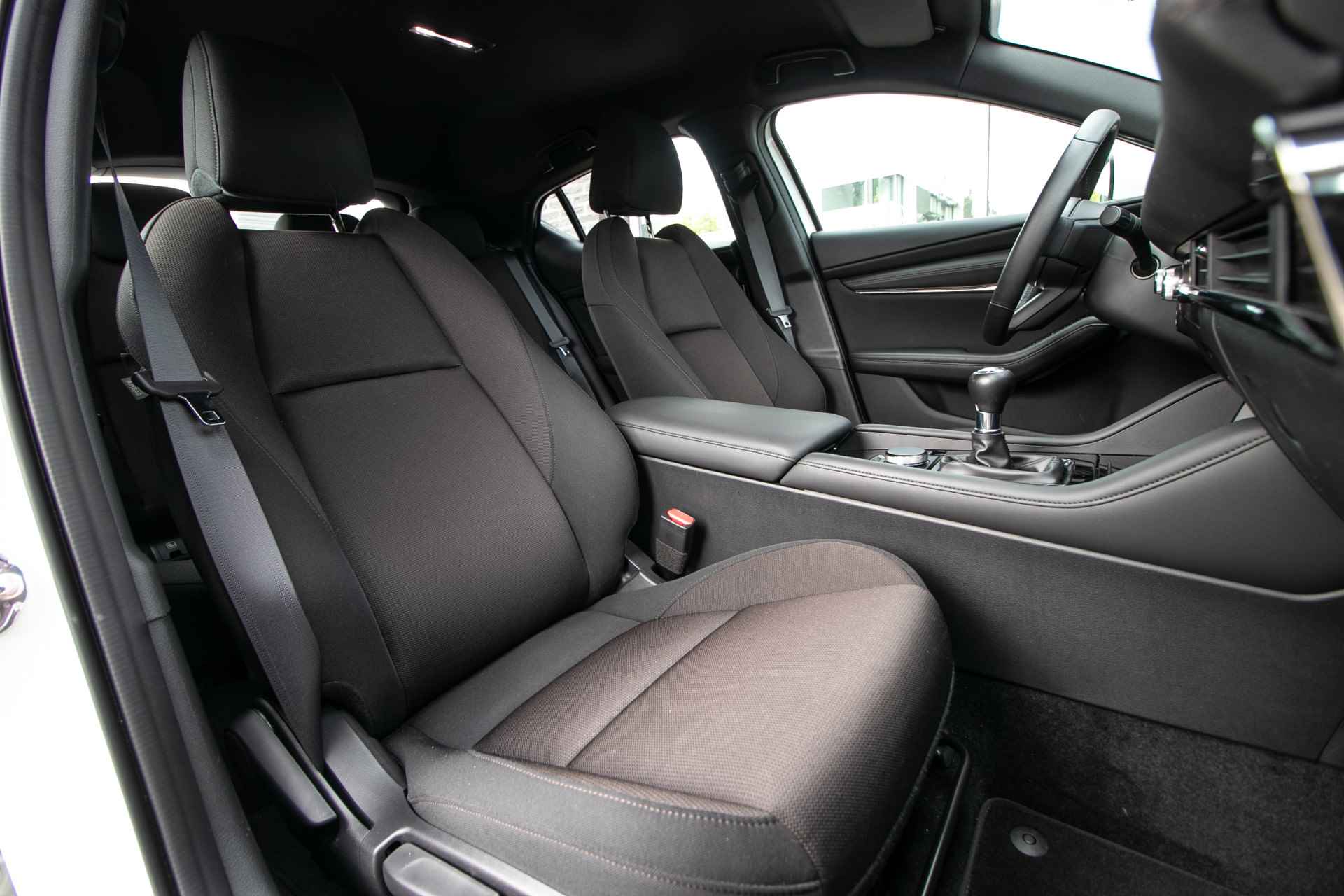 Mazda 3 2.0 E-SkyActiv-G 150 Sportive - All-in rijklrprs | Navi | Stoel/stuurverw. | parkeercamera | LED - 5/41