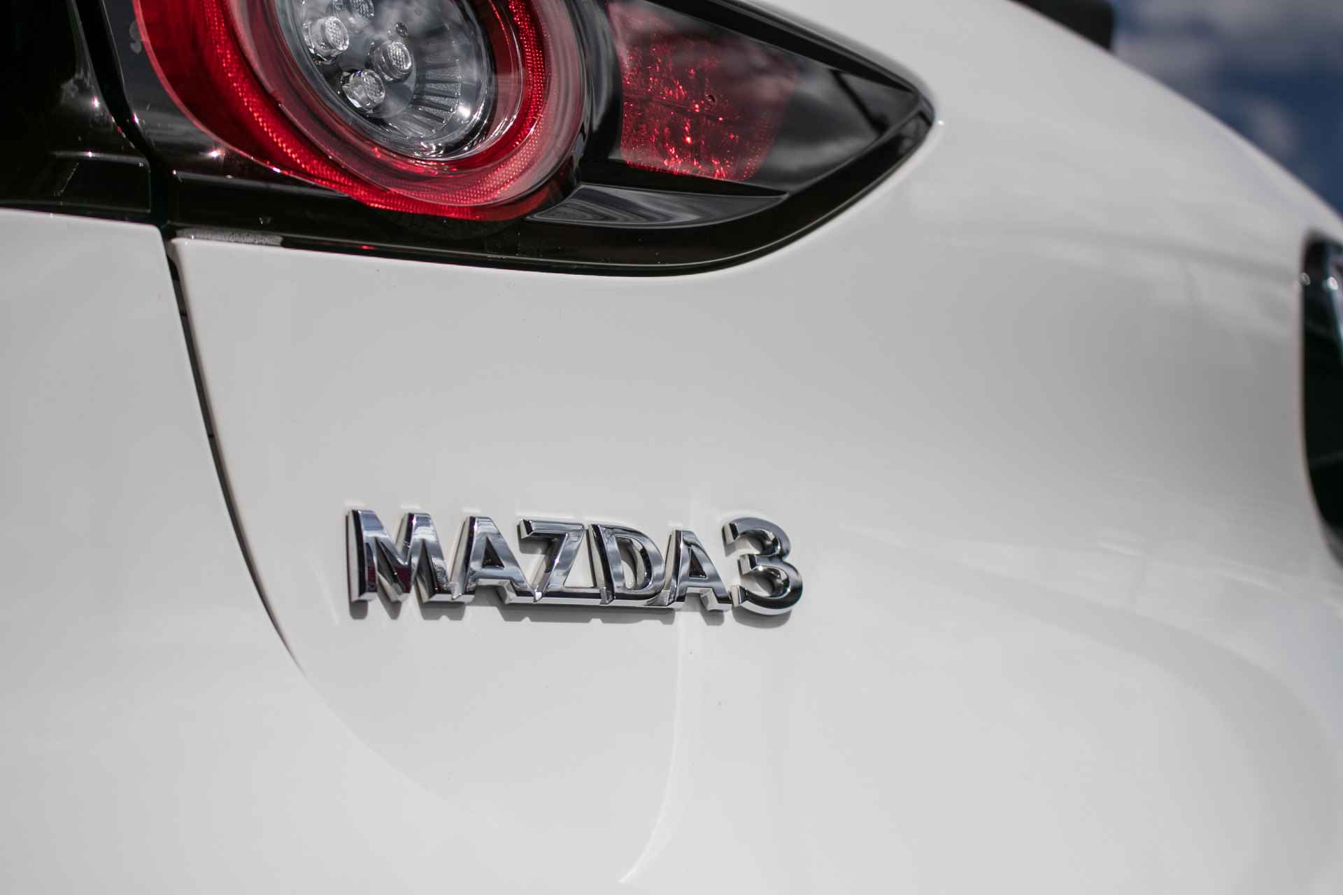 Mazda 3 2.0 E-SkyActiv-G 150 Sportive - All-in rijklrprs | Navi | Stoel/stuurverw. | parkeercamera | LED - 32/41