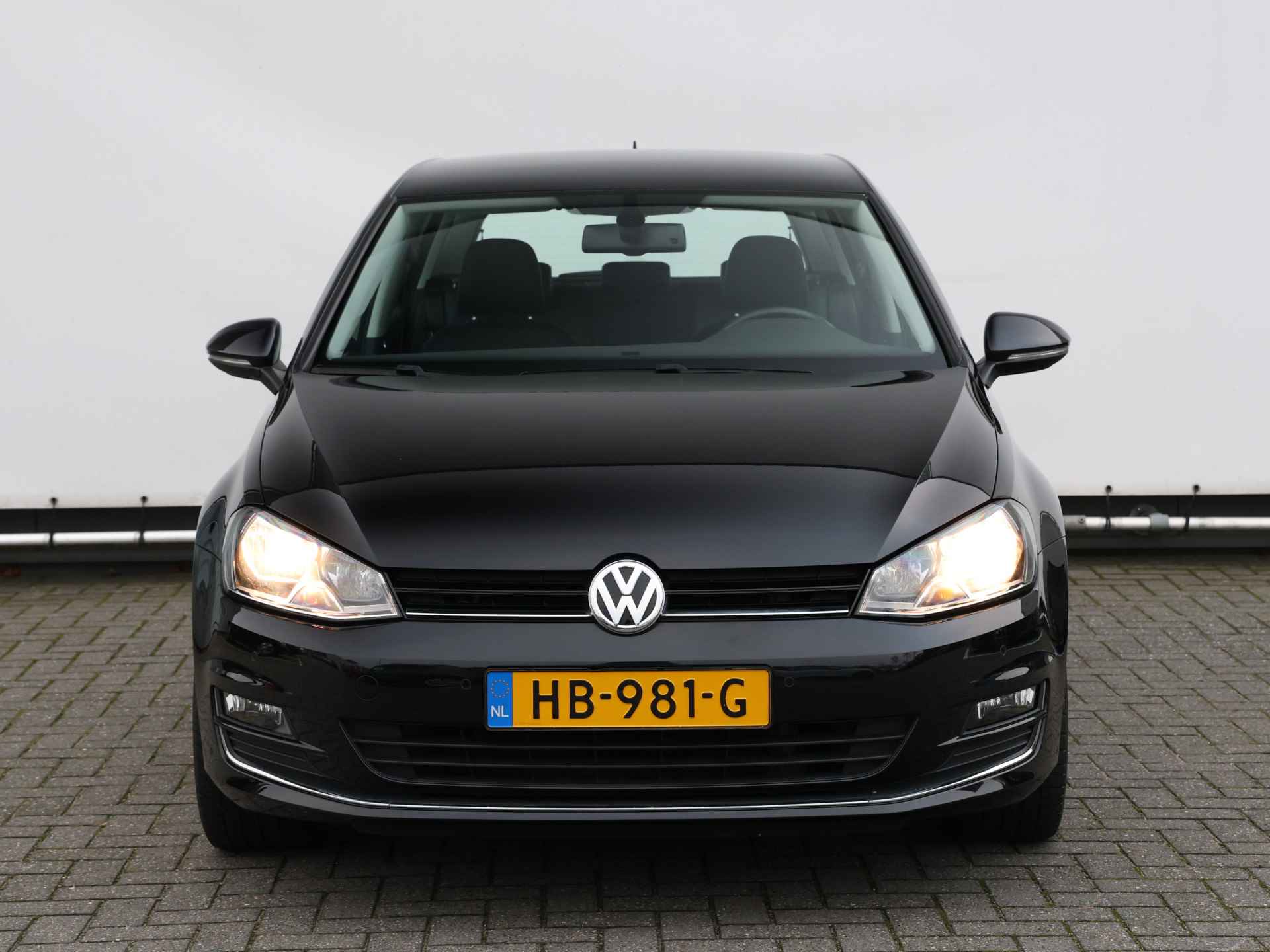 Volkswagen Golf 1.4 TSI Business Edition 125pk | Navigatie | Camera | Cruise control | Stoelverwarming Ergo stoelen - 4/38