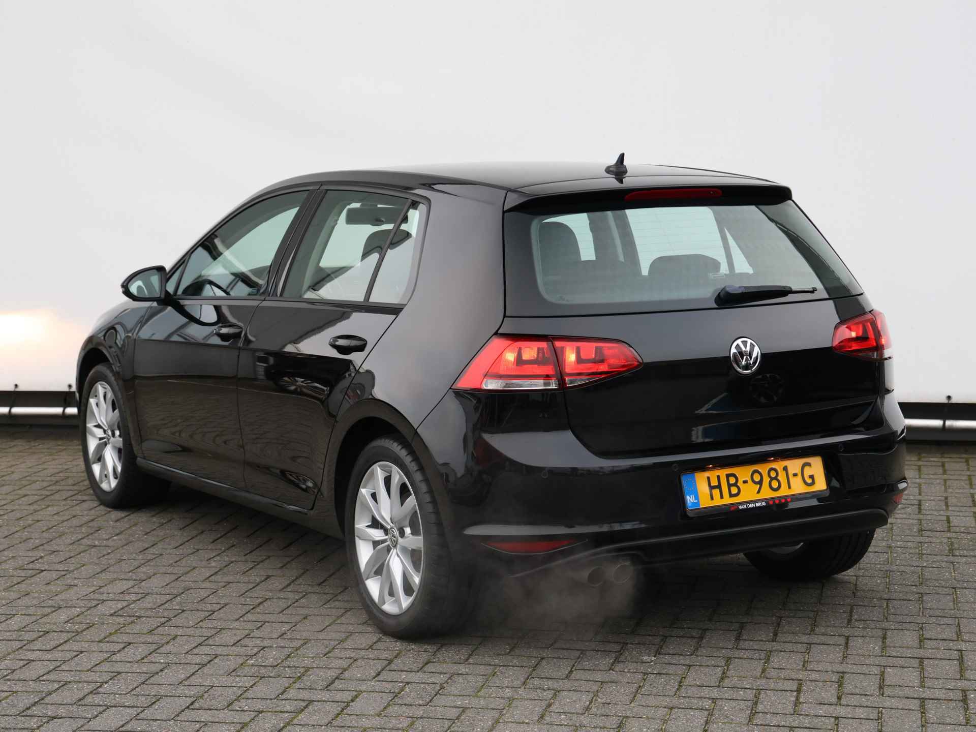 Volkswagen Golf 1.4 TSI Business Edition 125pk | Navigatie | Camera | Cruise control | Stoelverwarming Ergo stoelen - 13/38